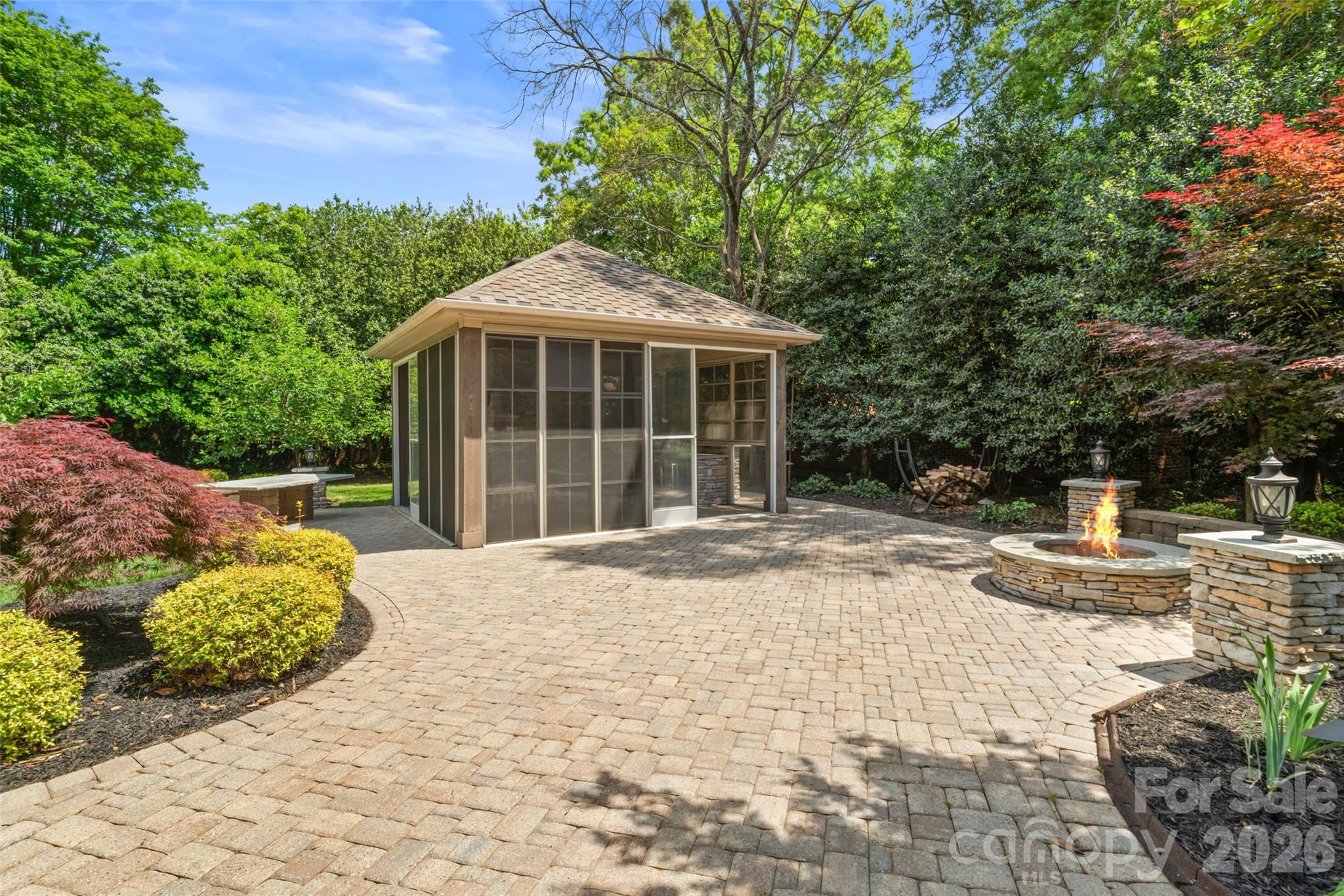 8600 Fairview Road — Charlotte