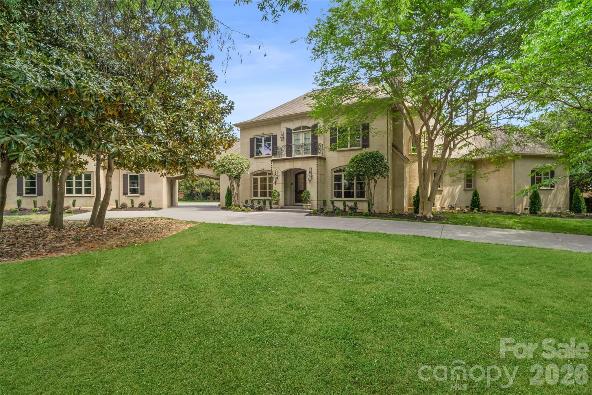 8600 Fairview Road — Charlotte