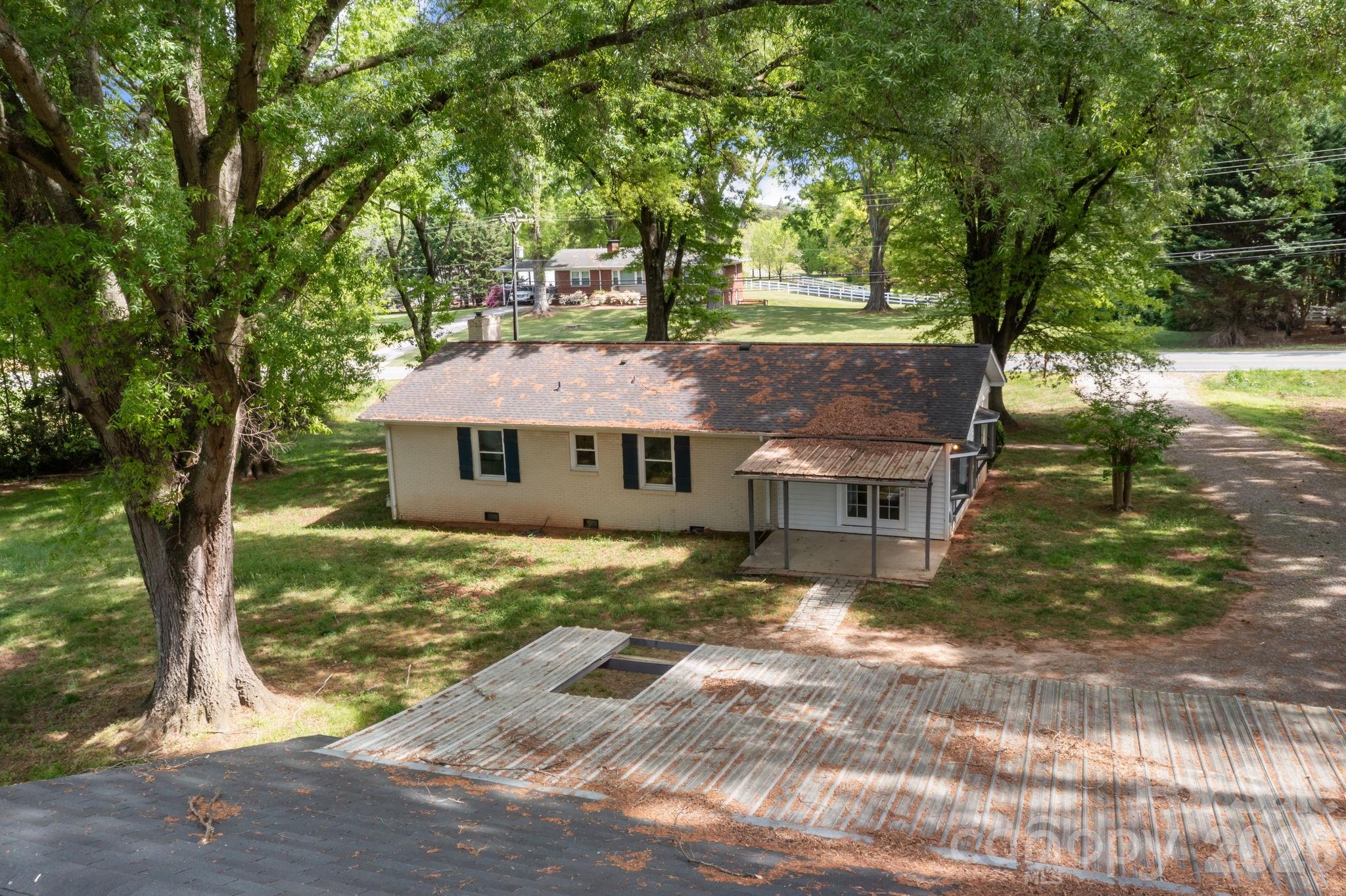 19041 Davidson Concord Road — Davidson