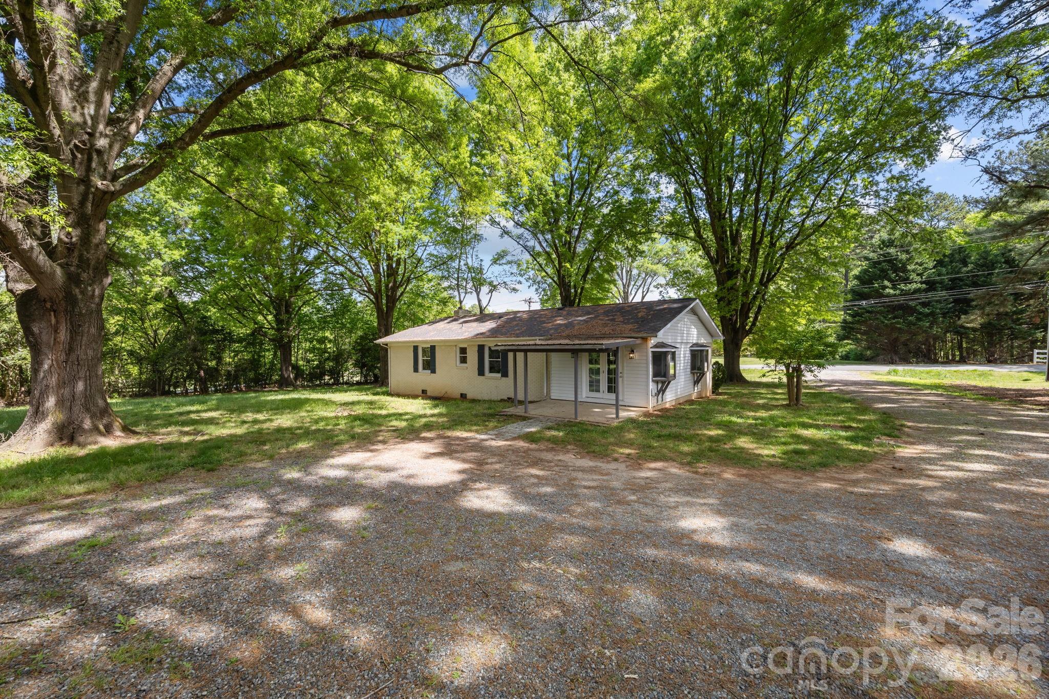 19041 Davidson Concord Road — Davidson