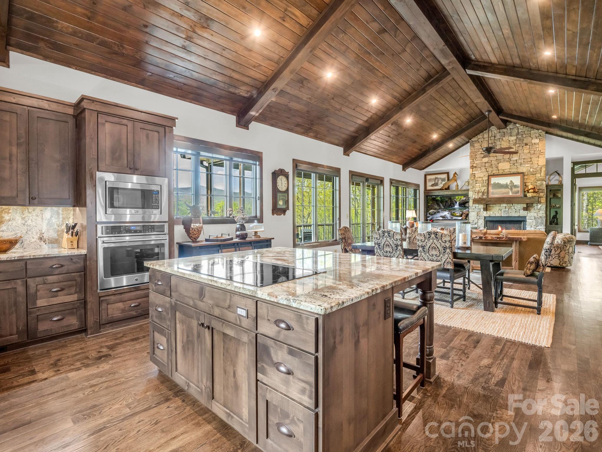 189 Tatanka Trail — Lake Lure
