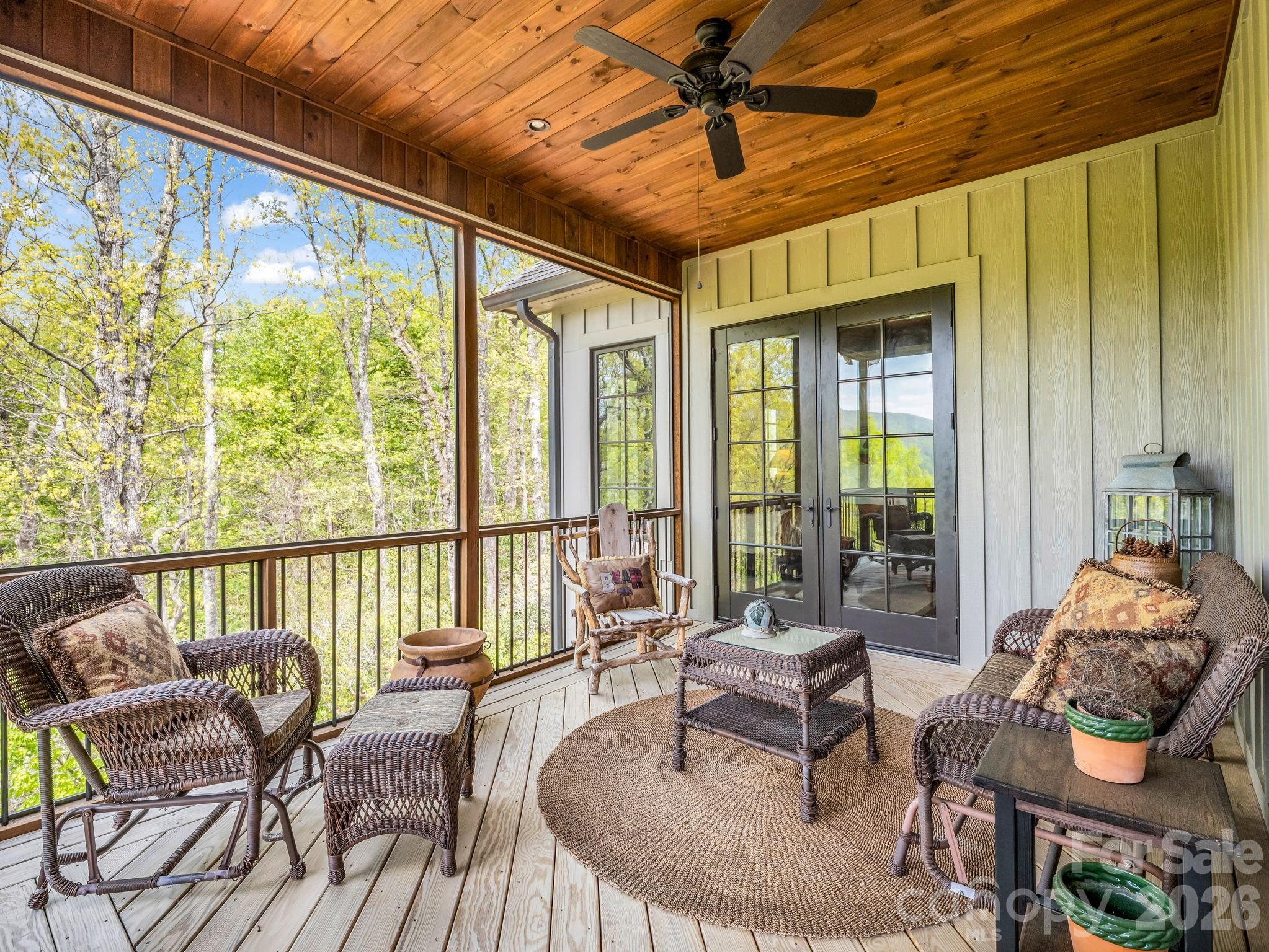 189 Tatanka Trail — Lake Lure