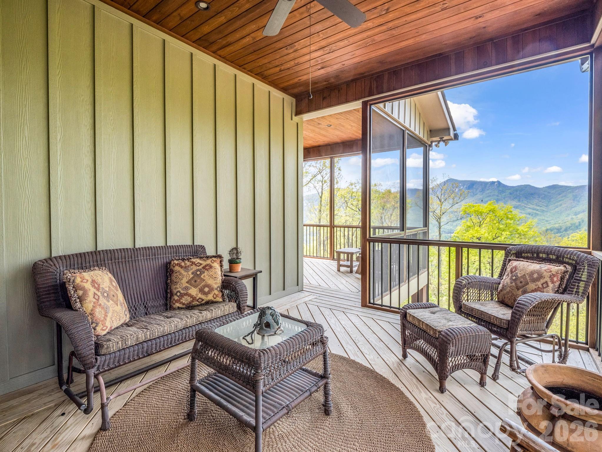 189 Tatanka Trail — Lake Lure