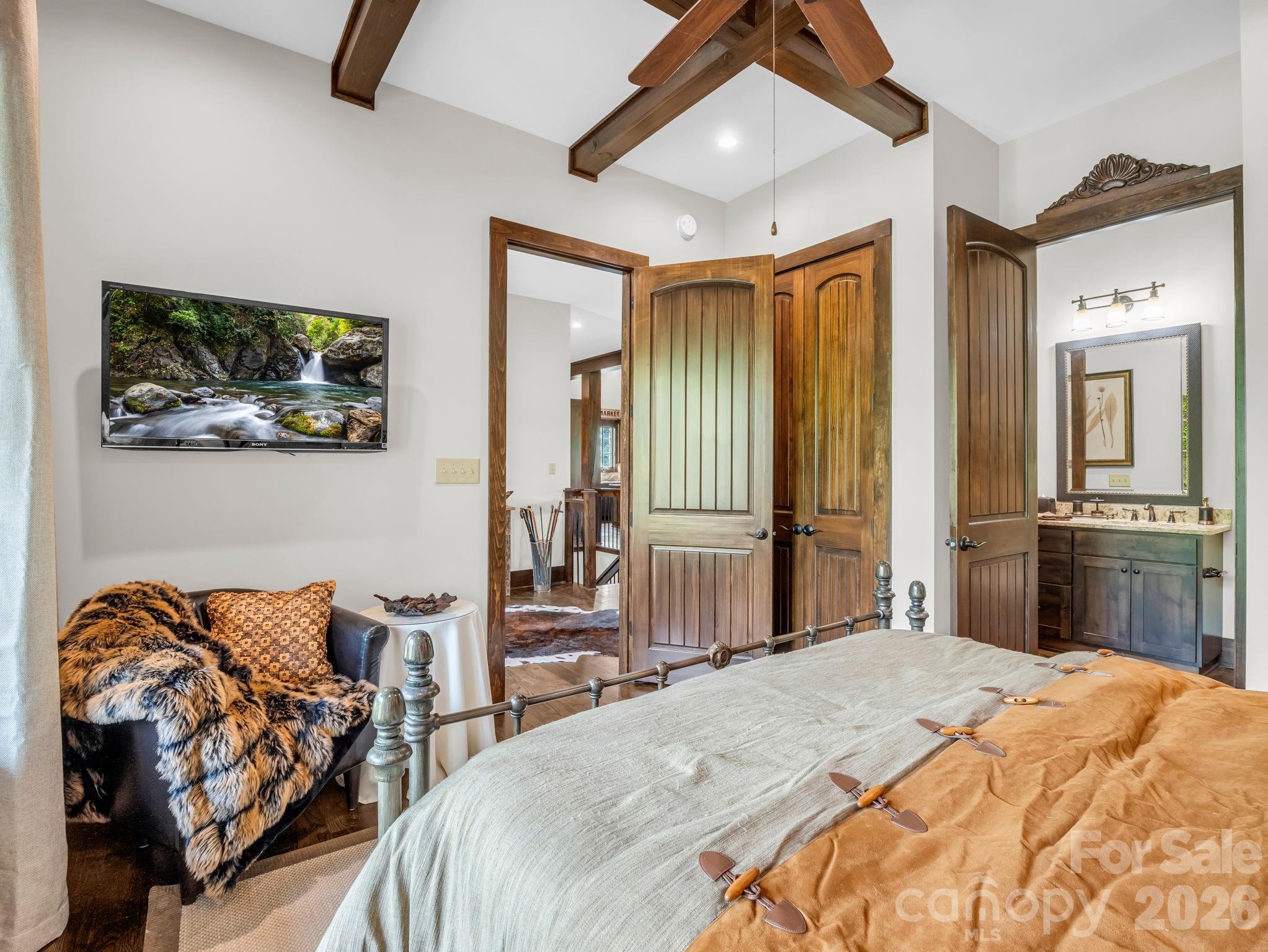 189 Tatanka Trail — Lake Lure