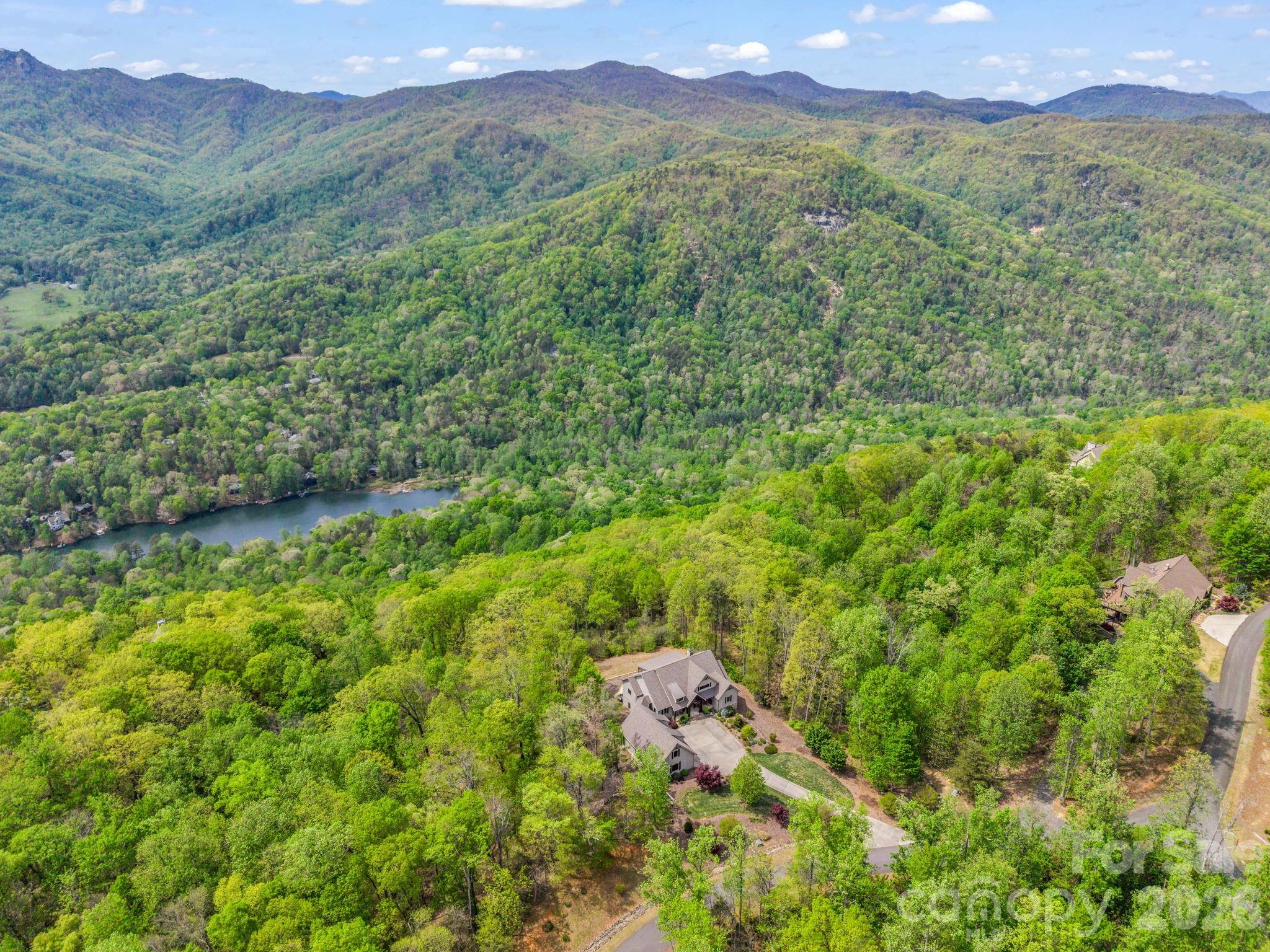 189 Tatanka Trail — Lake Lure