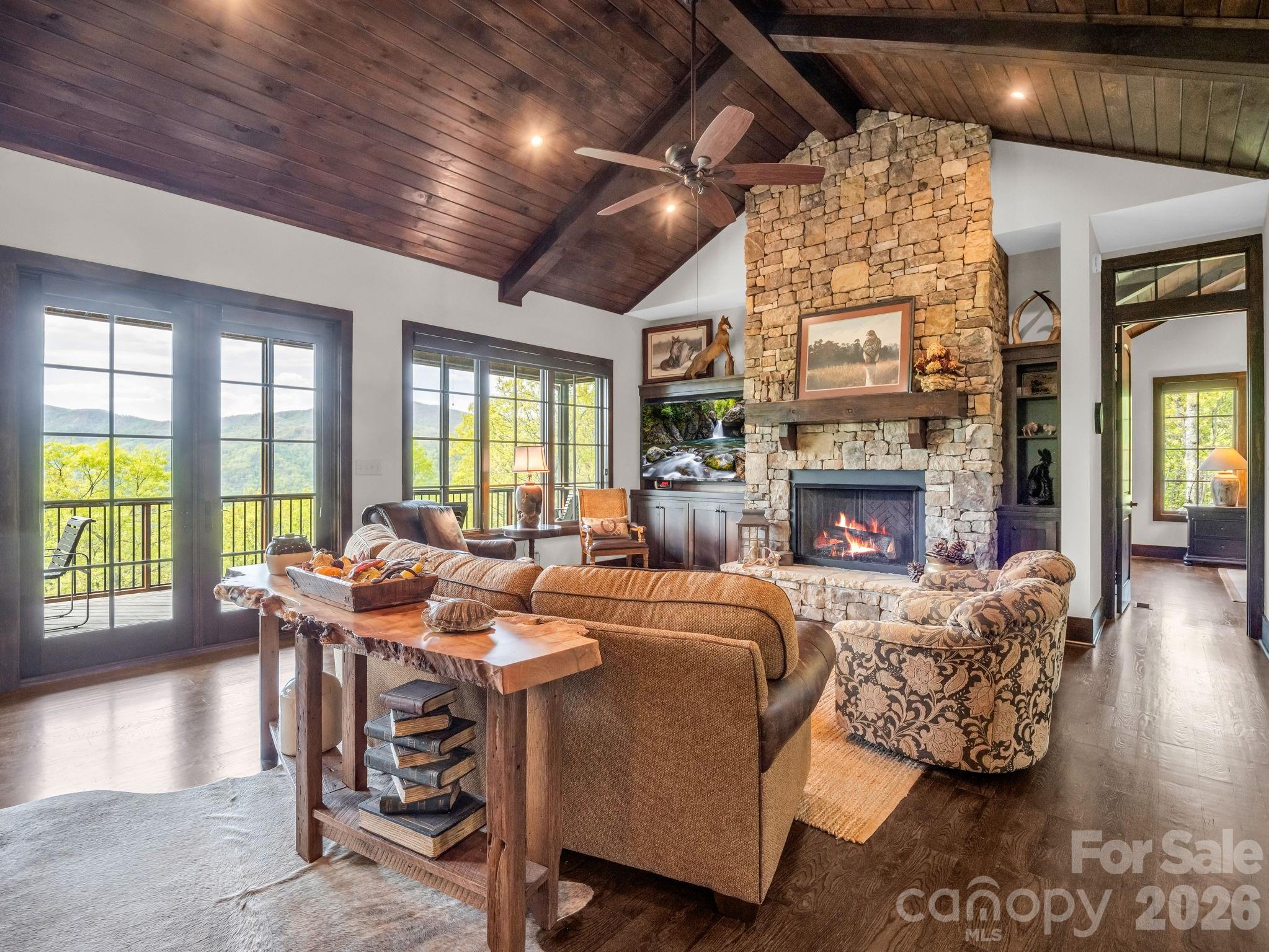 189 Tatanka Trail — Lake Lure