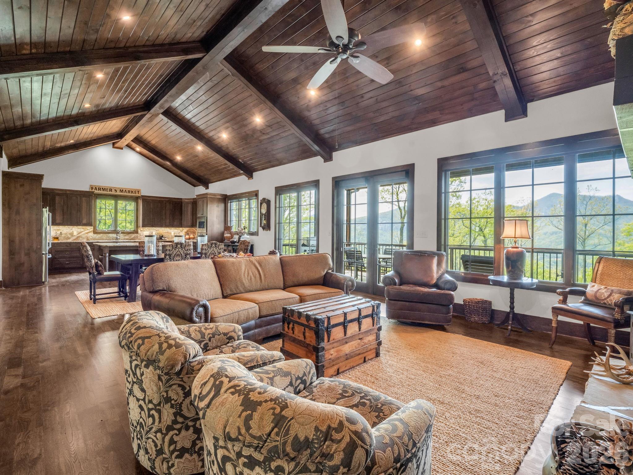 189 Tatanka Trail — Lake Lure