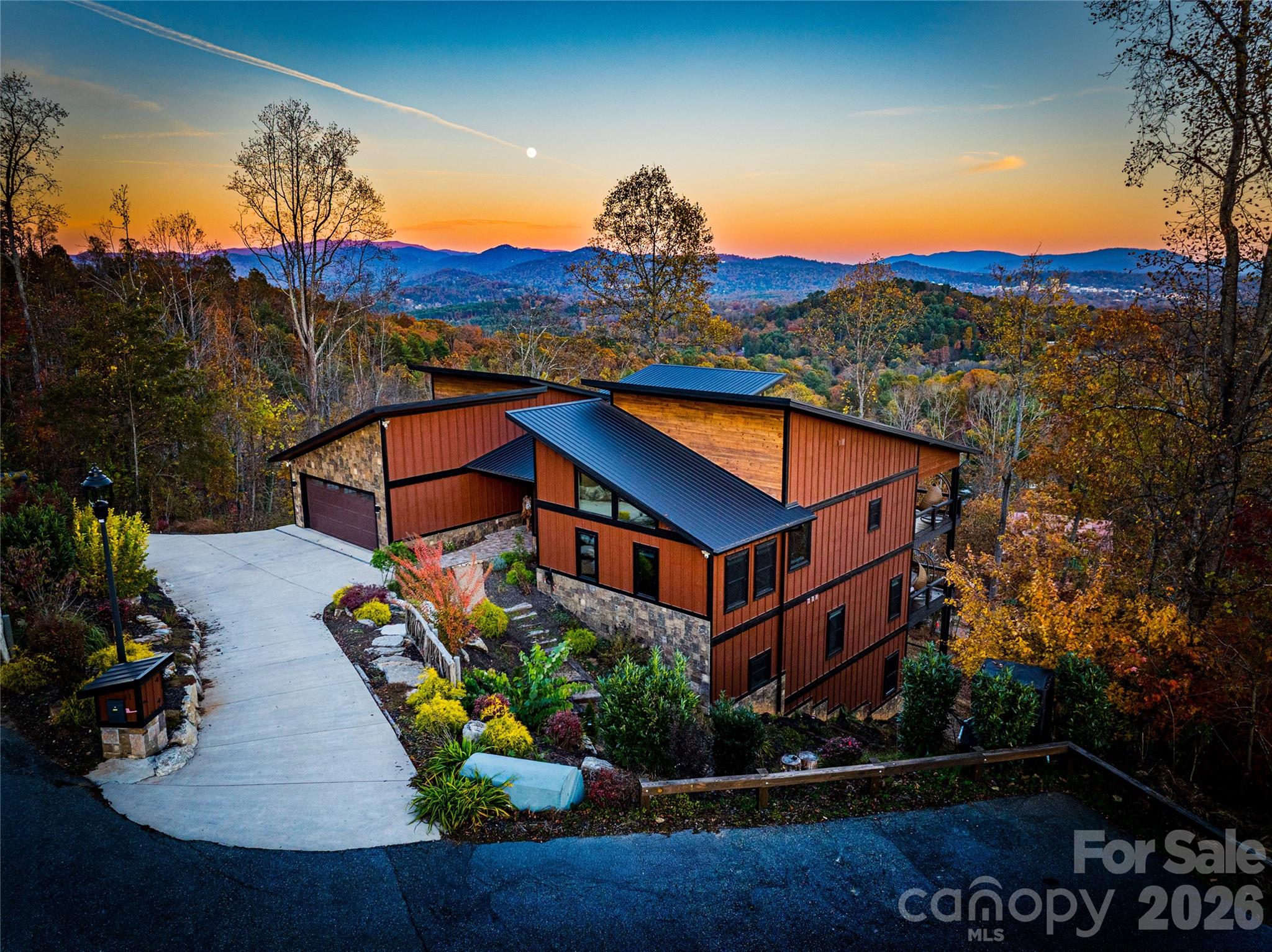 41 Ben Lippen School Road — Asheville