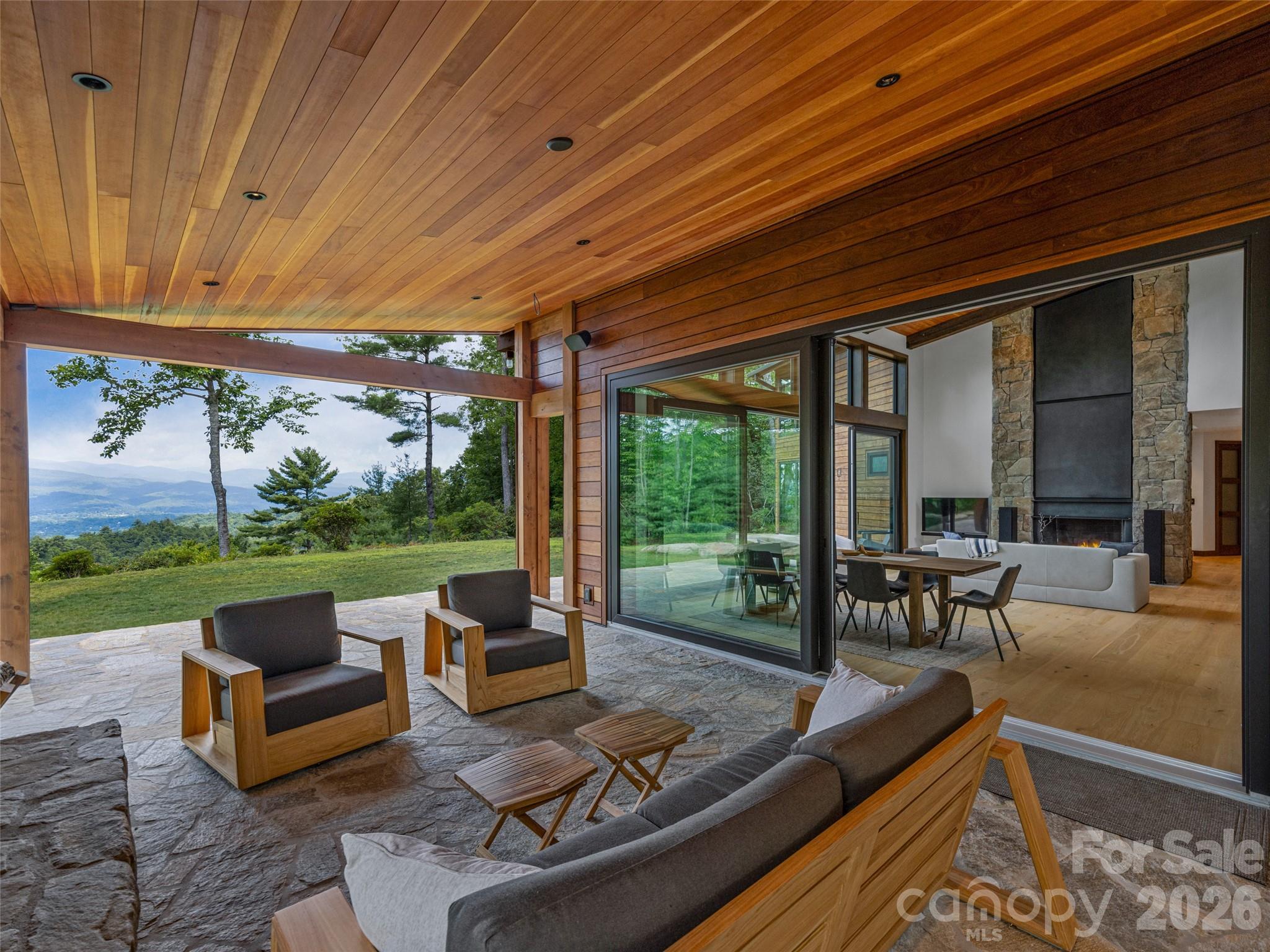30 Banks Lane — Brevard