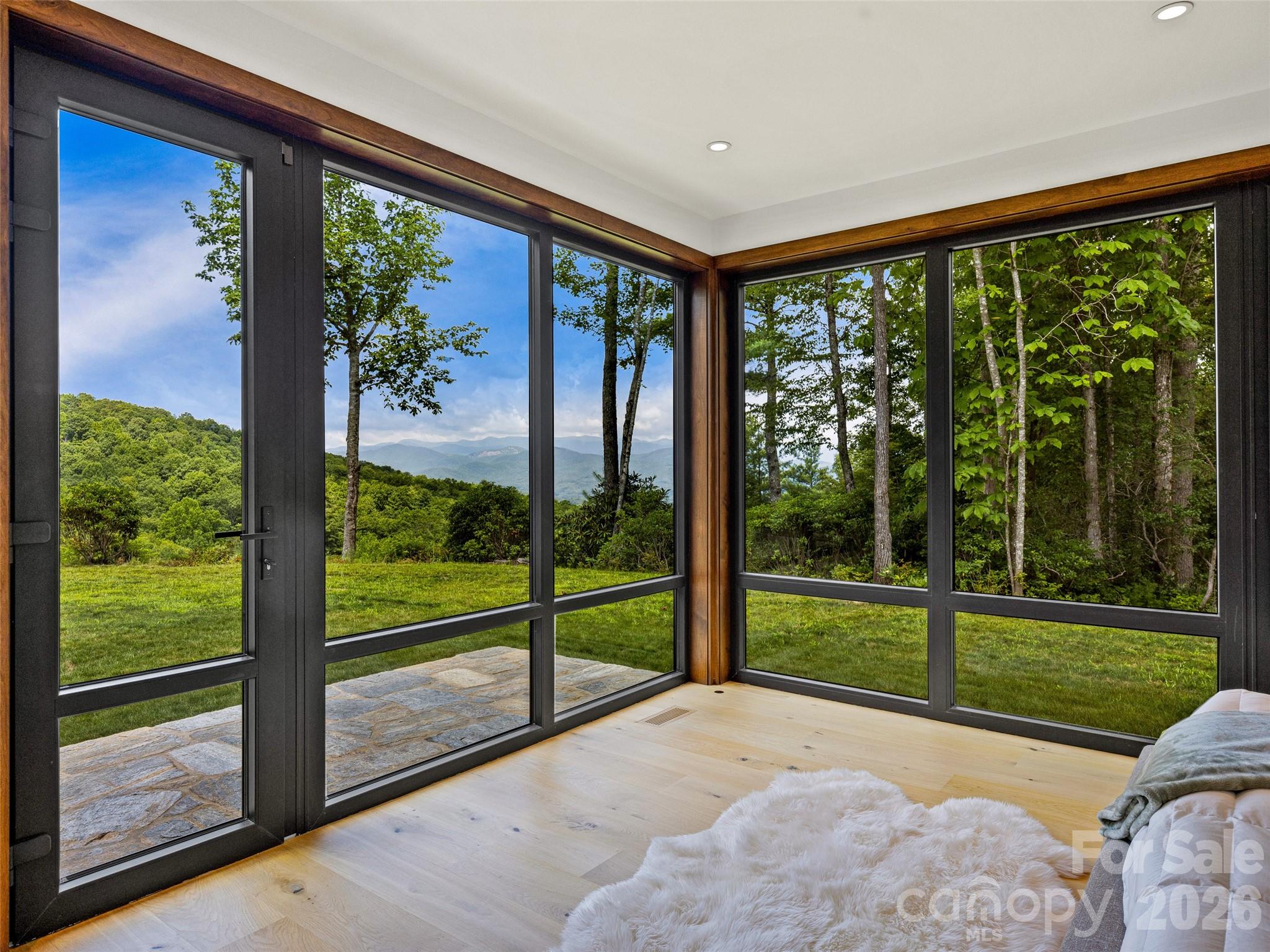 30 Banks Lane — Brevard