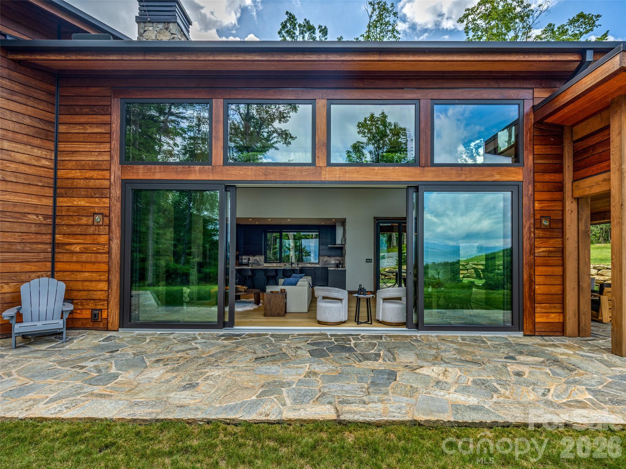 30 Banks Lane — Brevard