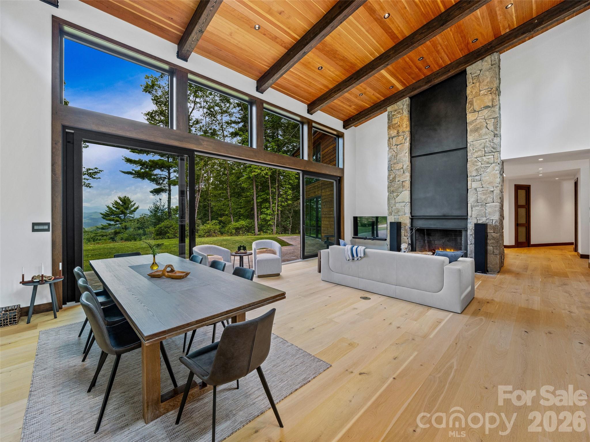 30 Banks Lane — Brevard