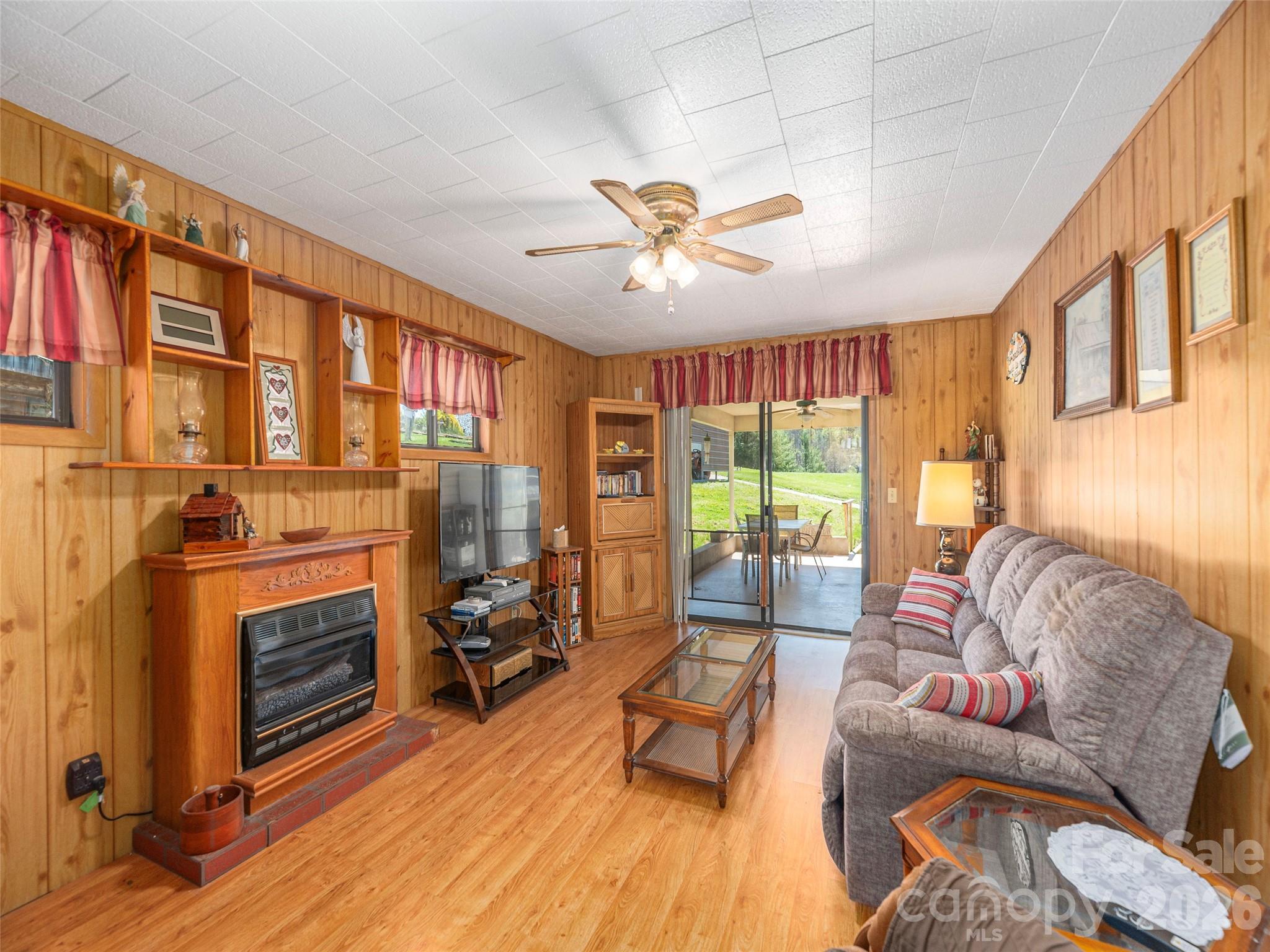 17 Mustang Lane — Waynesville