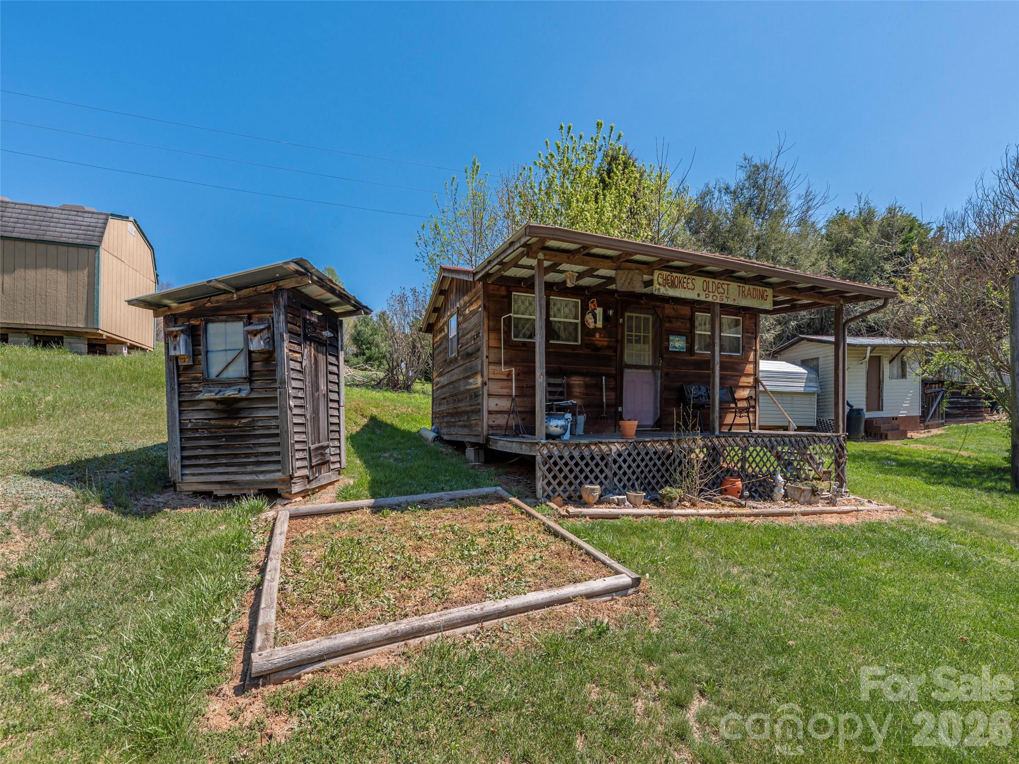 17 Mustang Lane — Waynesville