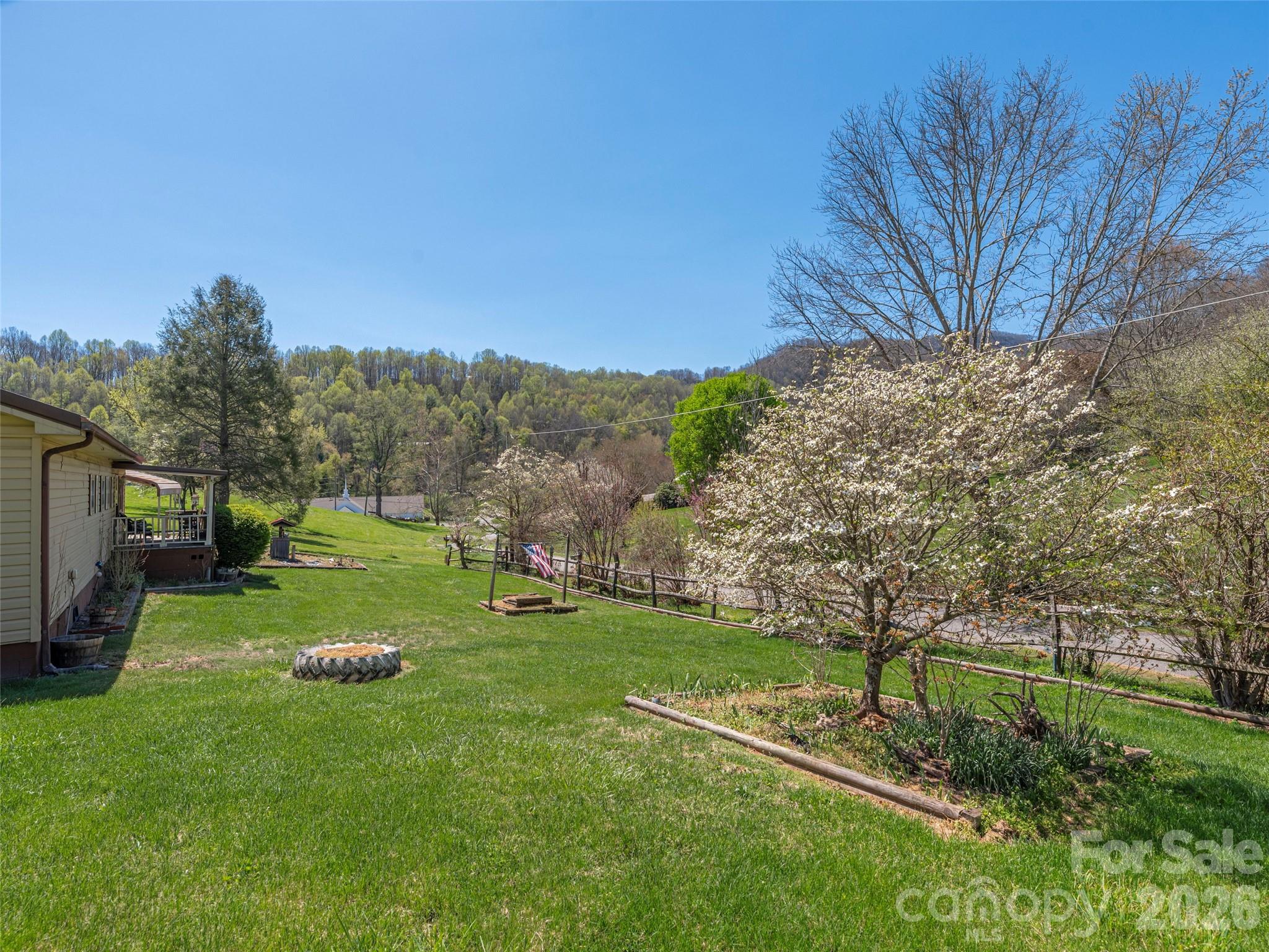 17 Mustang Lane — Waynesville