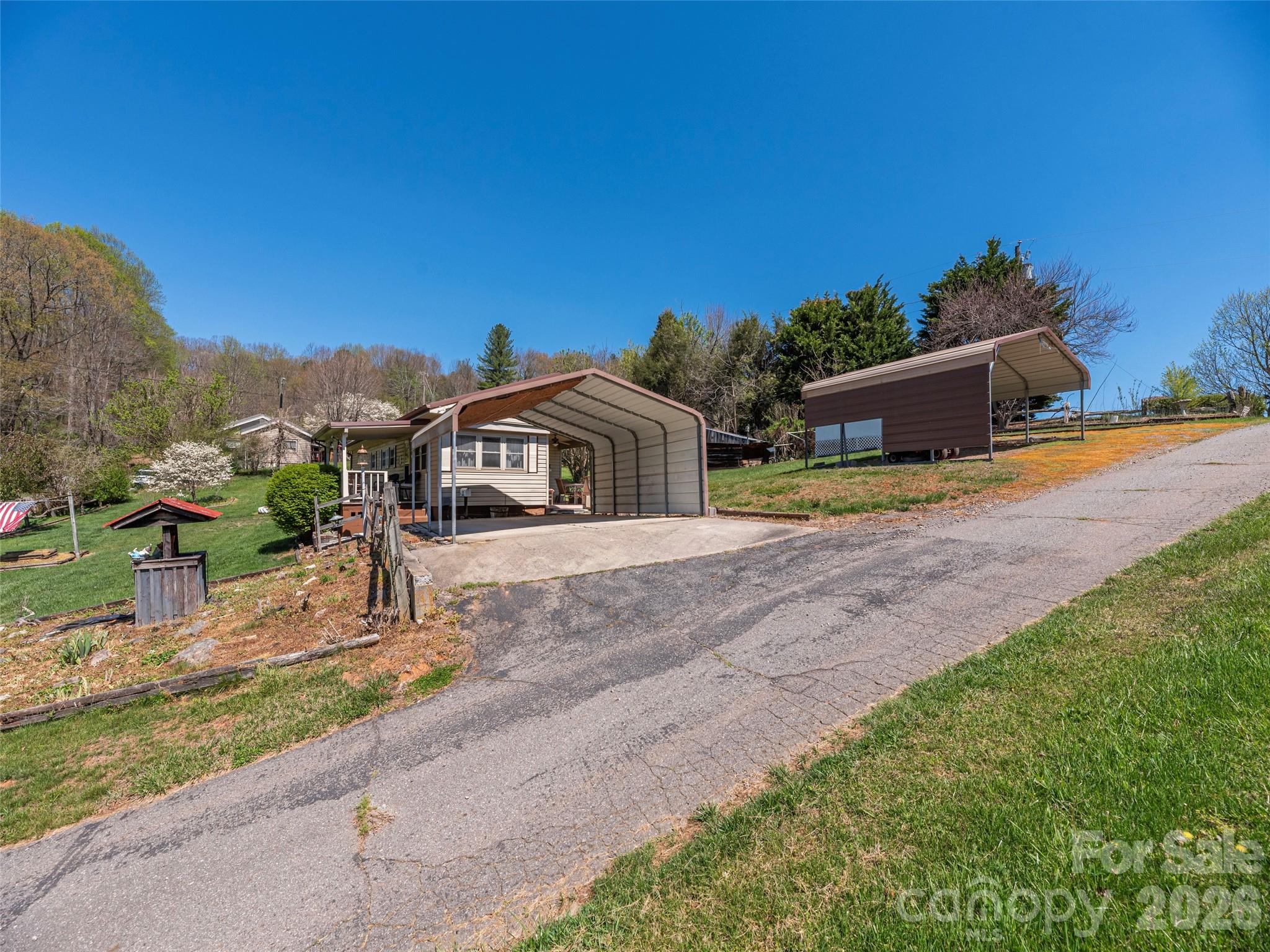 17 Mustang Lane — Waynesville