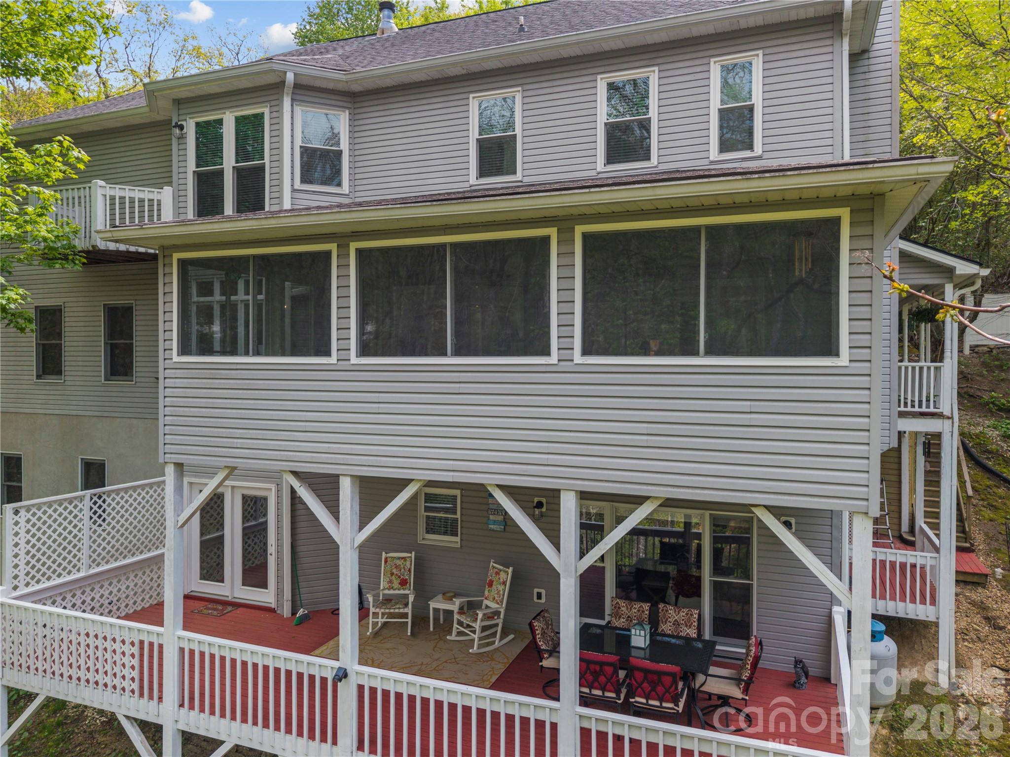 483 Heather Marie Drive — Hendersonville