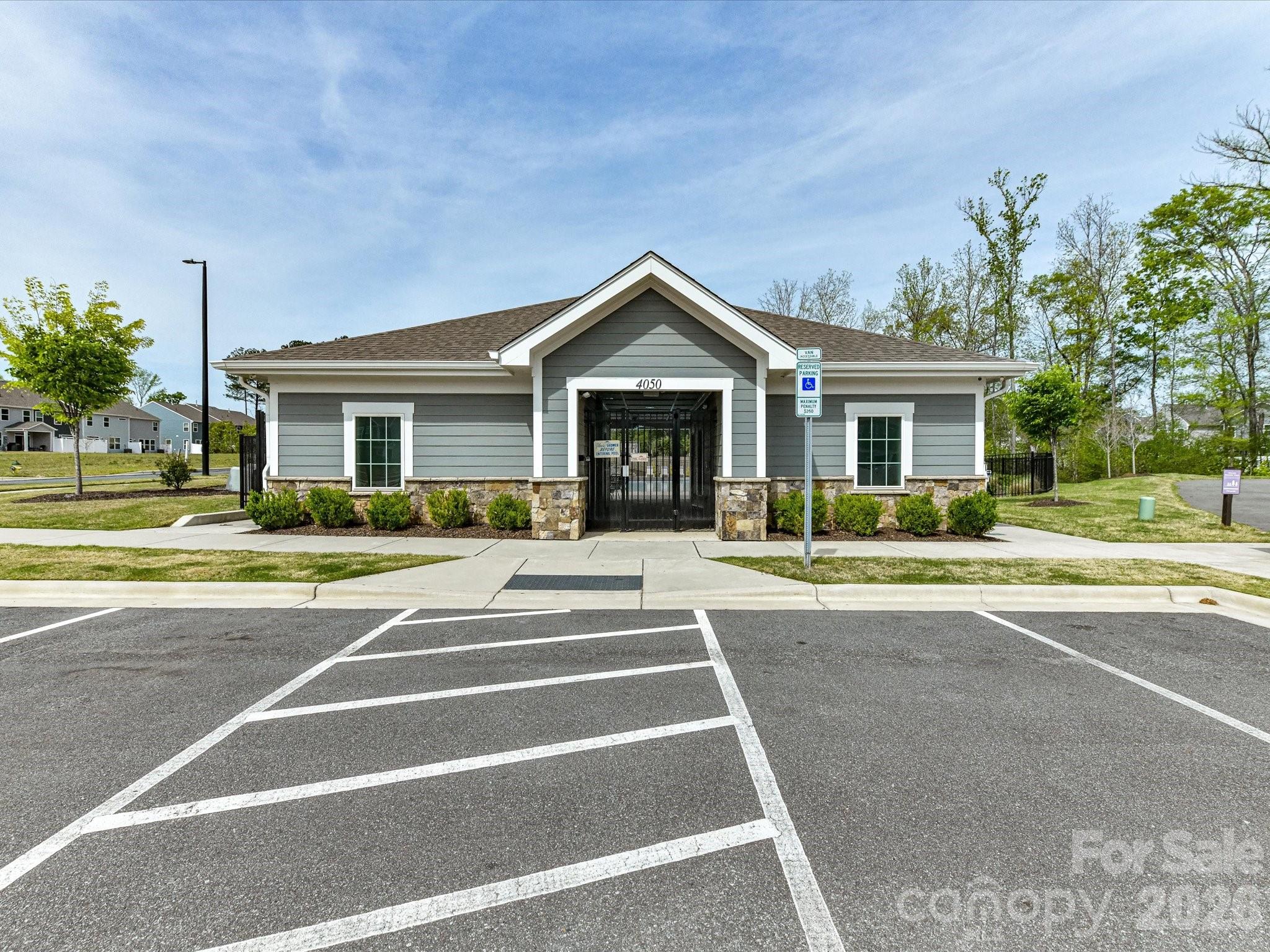 3869 Center Place Drive — Harrisburg