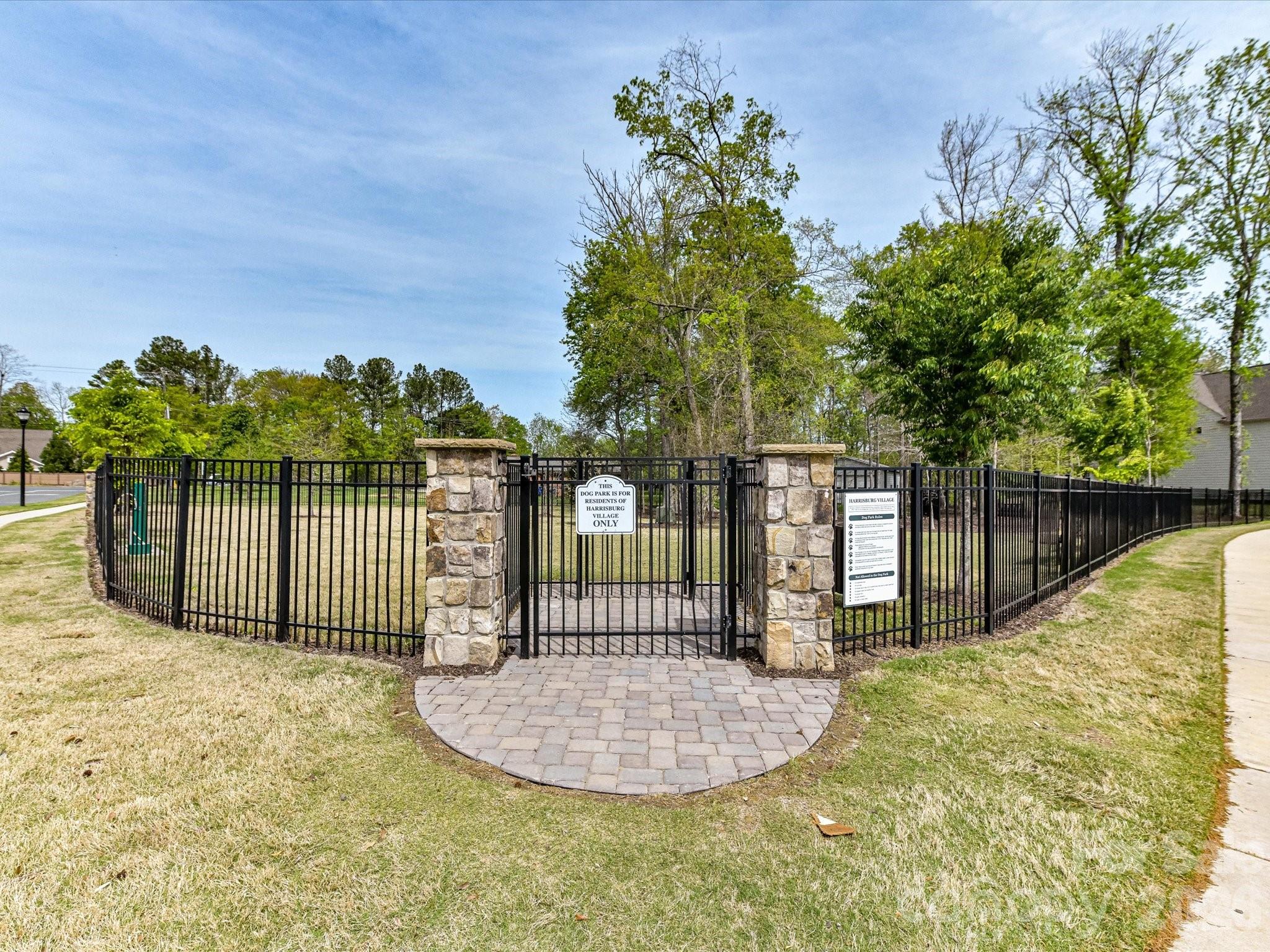 3869 Center Place Drive — Harrisburg