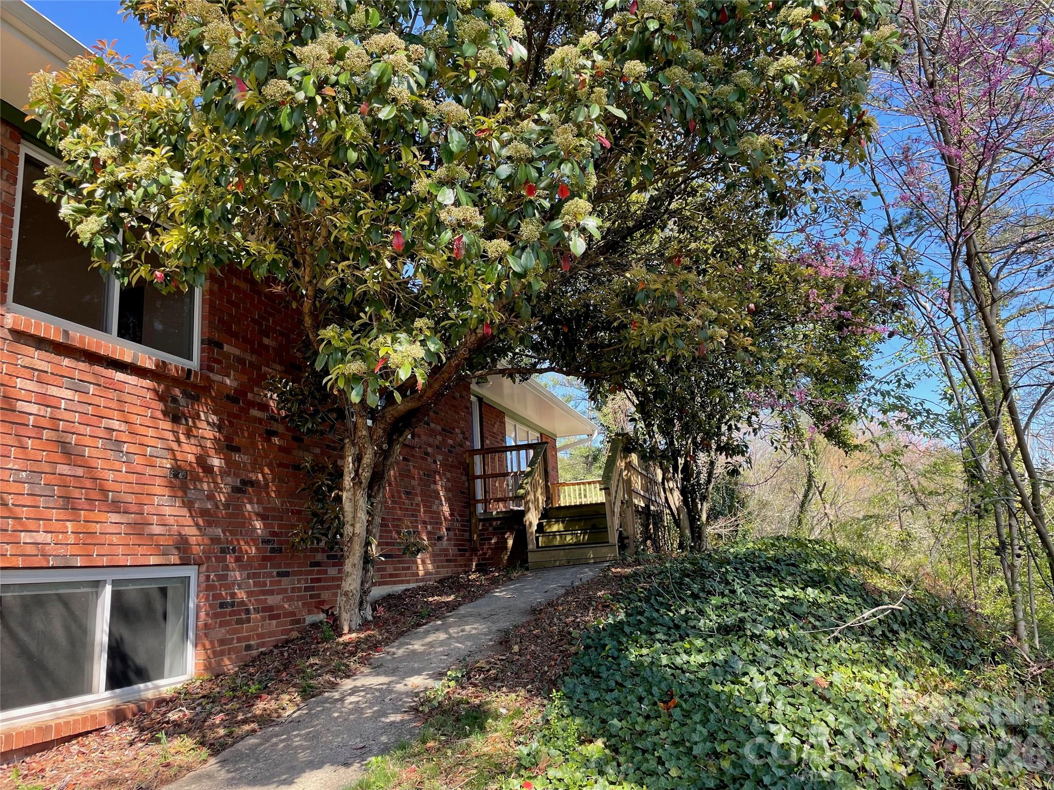 3 Quail Cove Road — Asheville