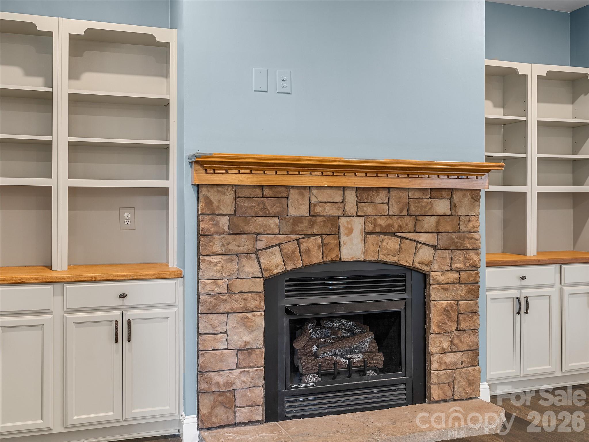 2500 S Blackstock Road — Landrum