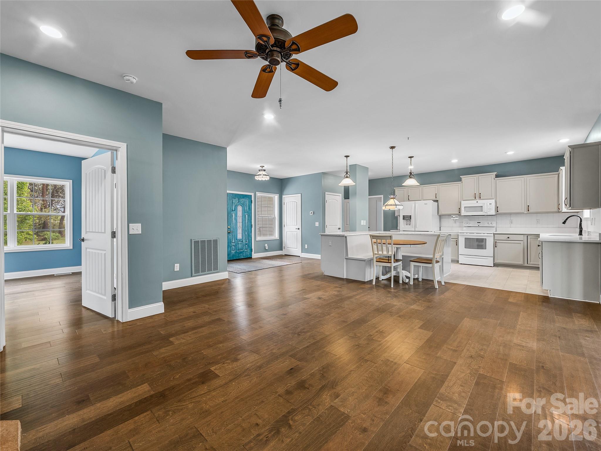 2500 S Blackstock Road — Landrum