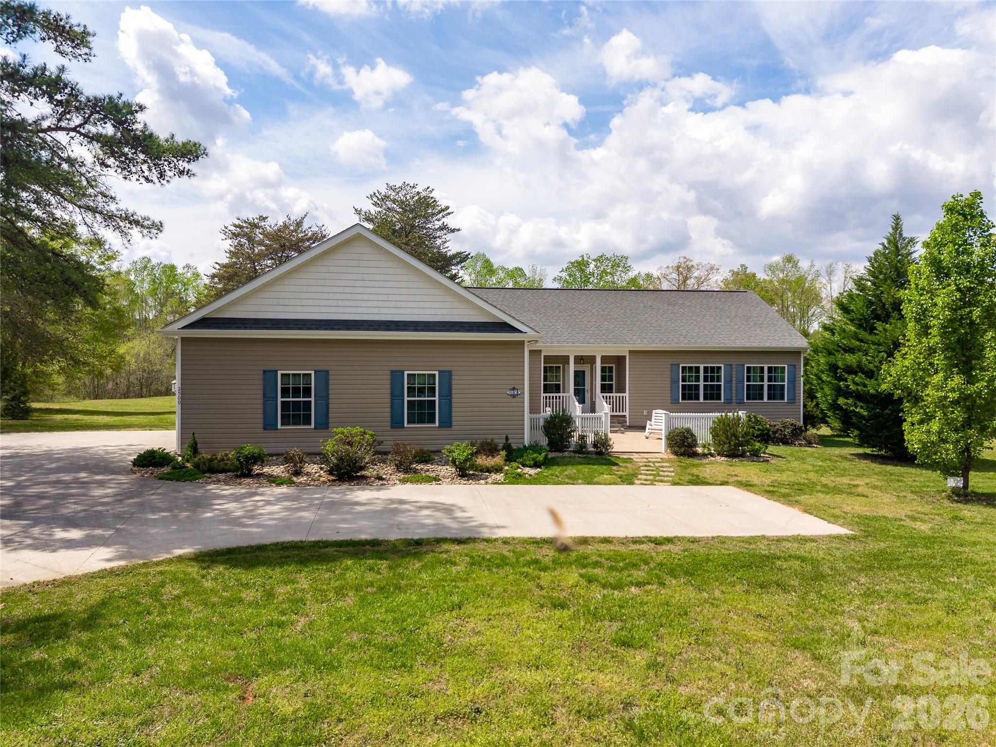 2500 S Blackstock Road — Landrum