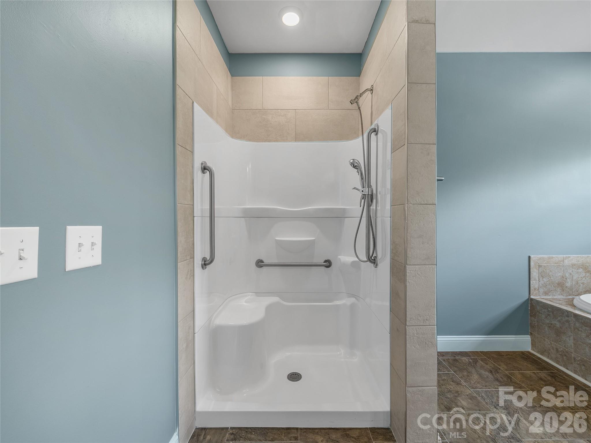 2500 S Blackstock Road — Landrum