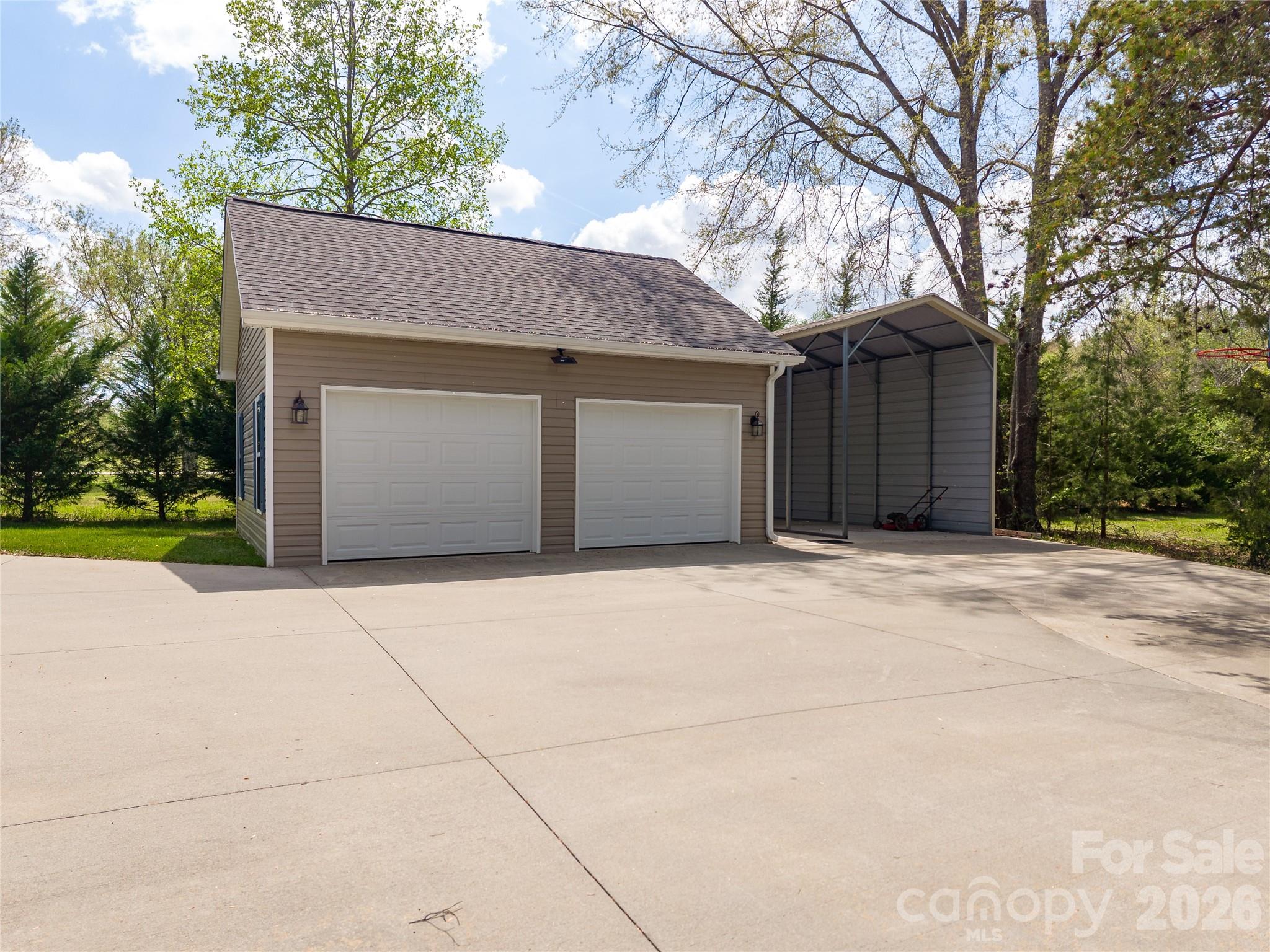 2500 S Blackstock Road — Landrum
