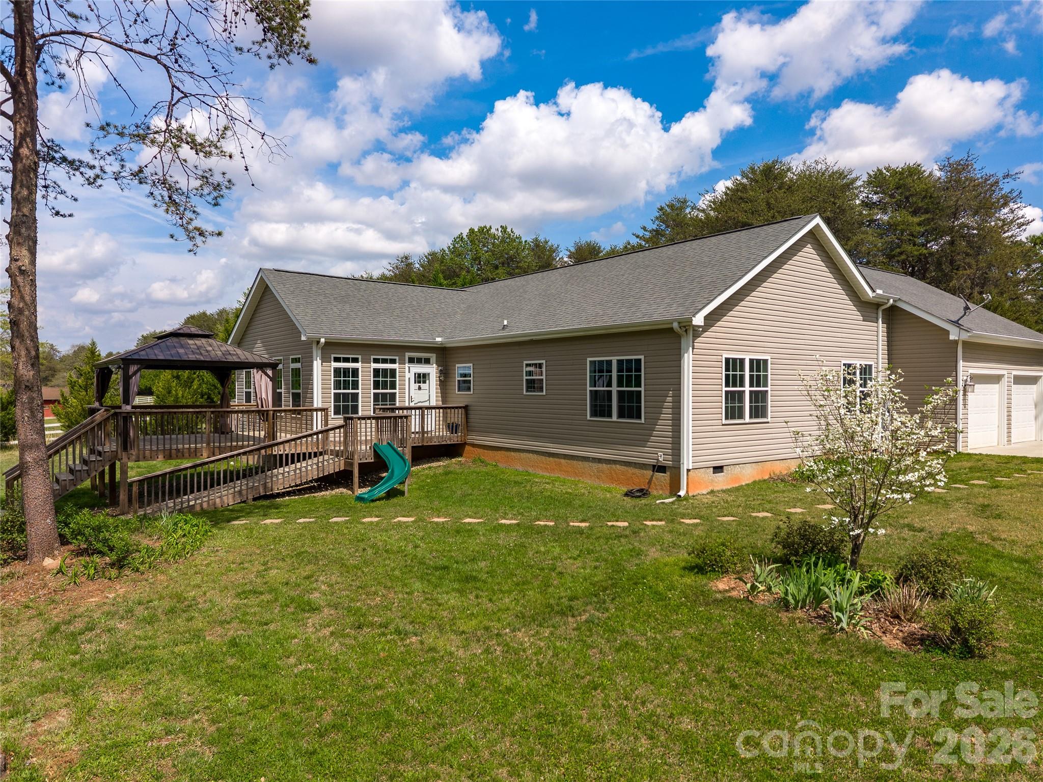 2500 S Blackstock Road — Landrum