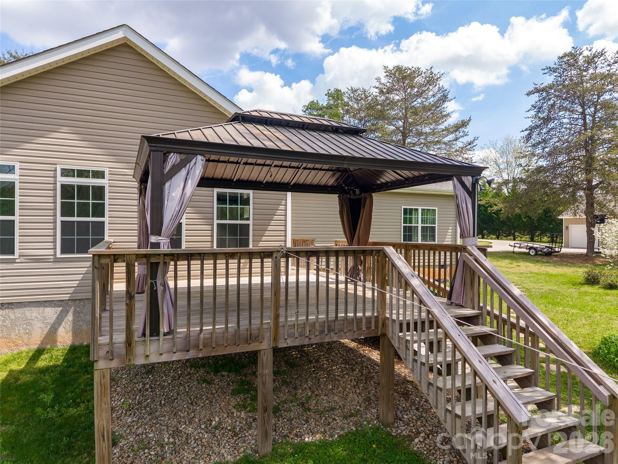 2500 S Blackstock Road — Landrum