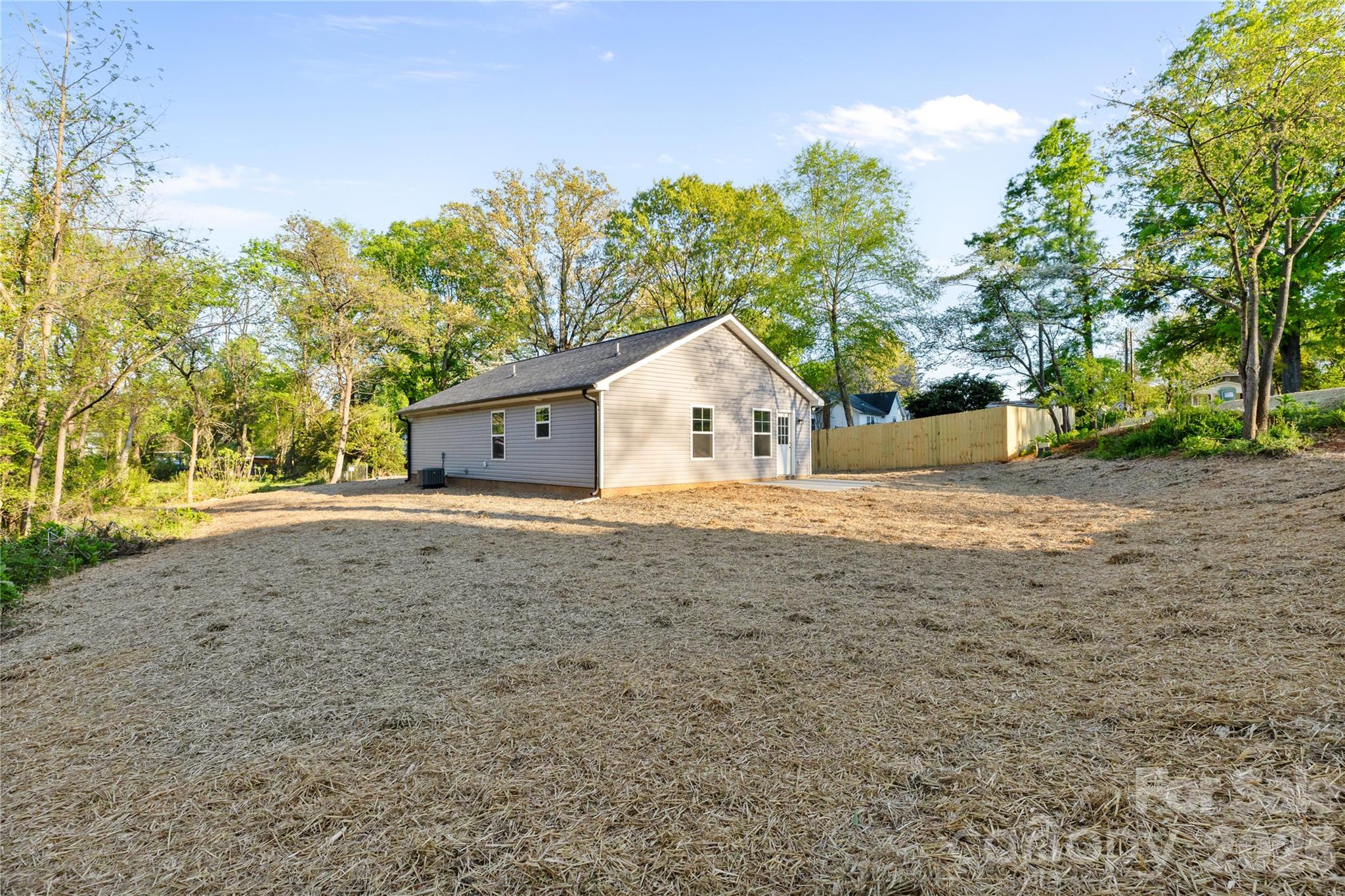 1021 E 10th Street — Kannapolis