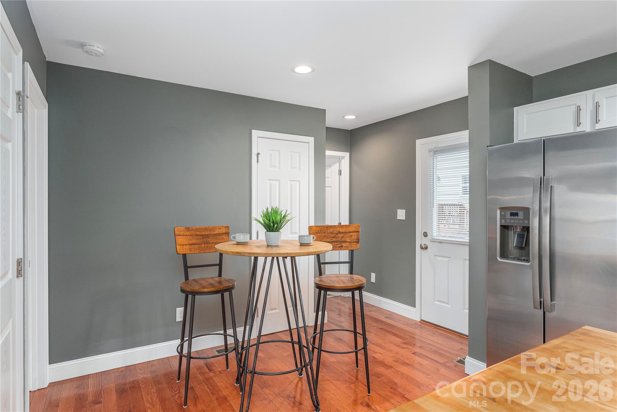 5 Declan Drive — Weaverville