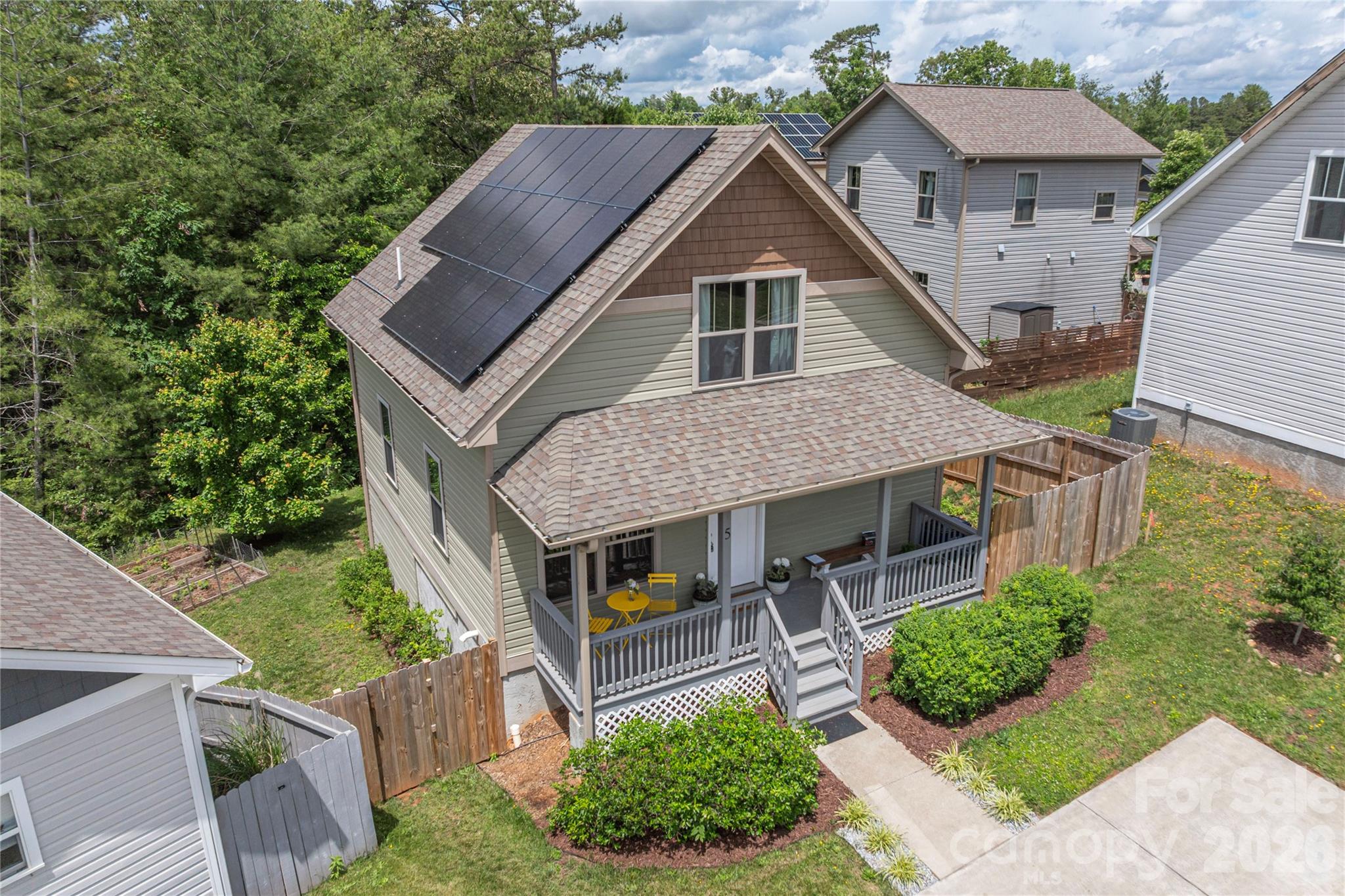 5 Declan Drive — Weaverville