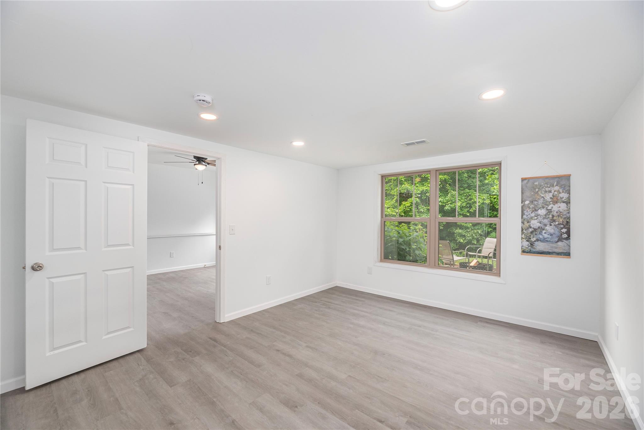 5 Declan Drive — Weaverville