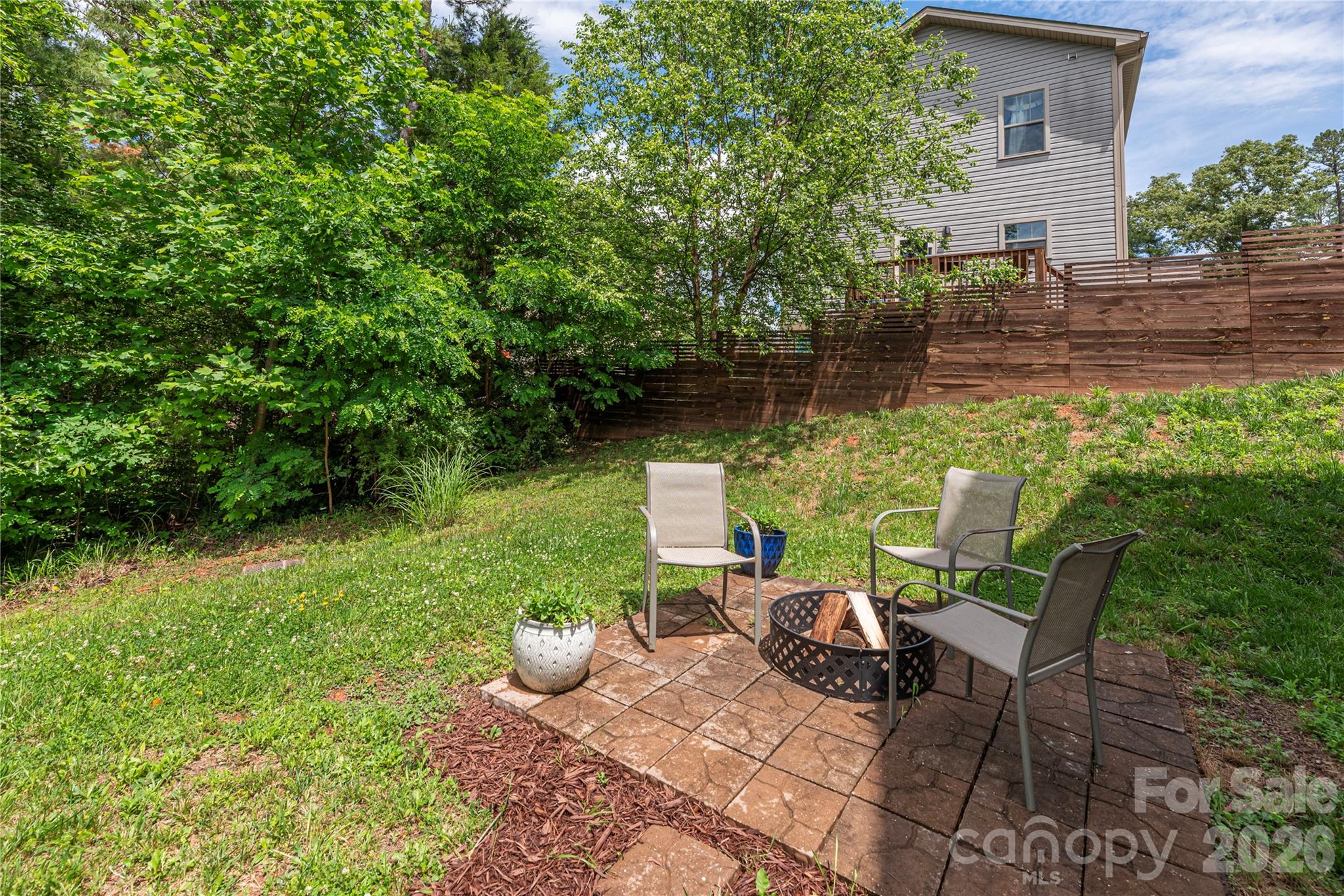 5 Declan Drive — Weaverville