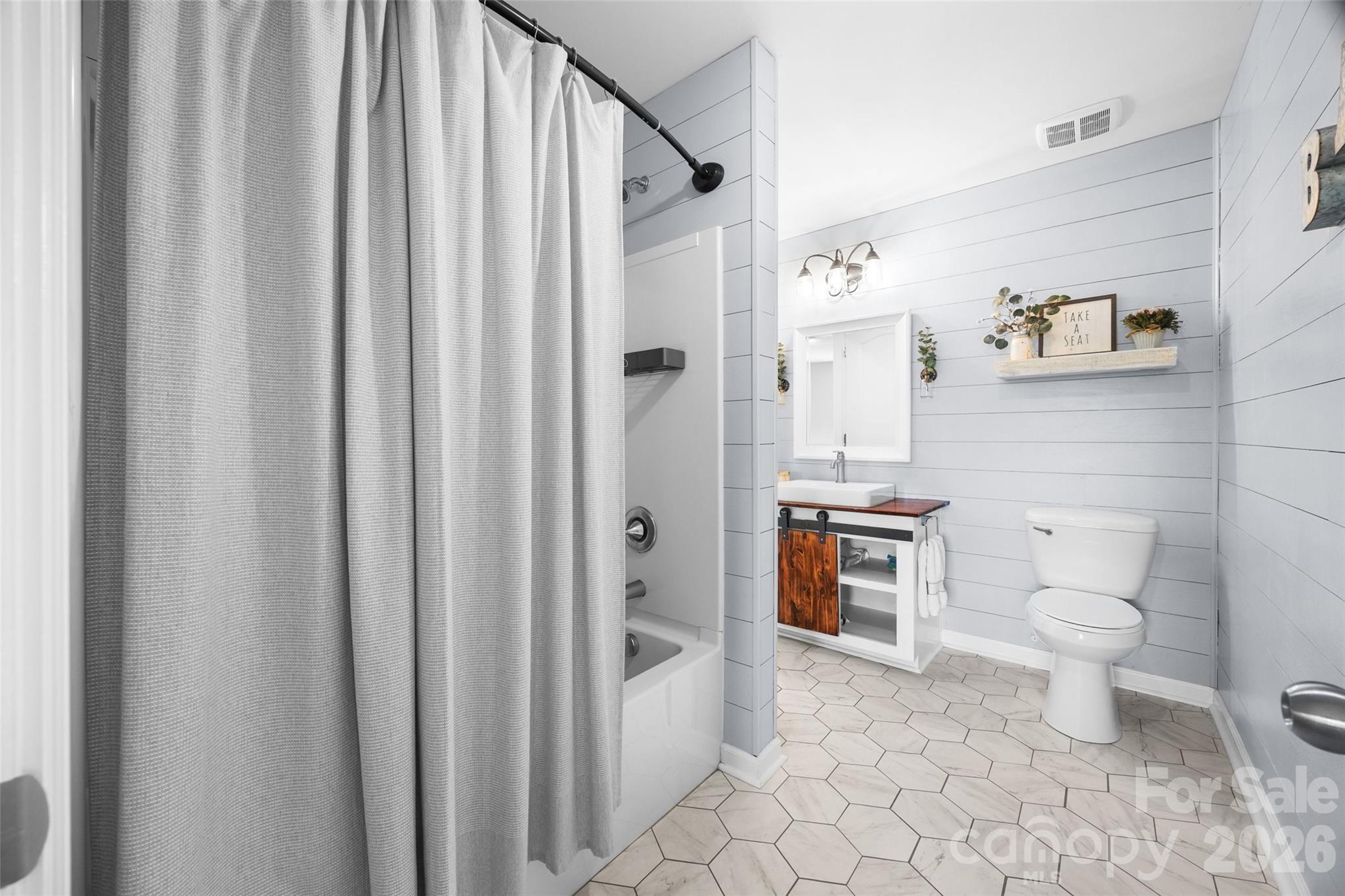 1521 Deer Meadows Drive — Waxhaw