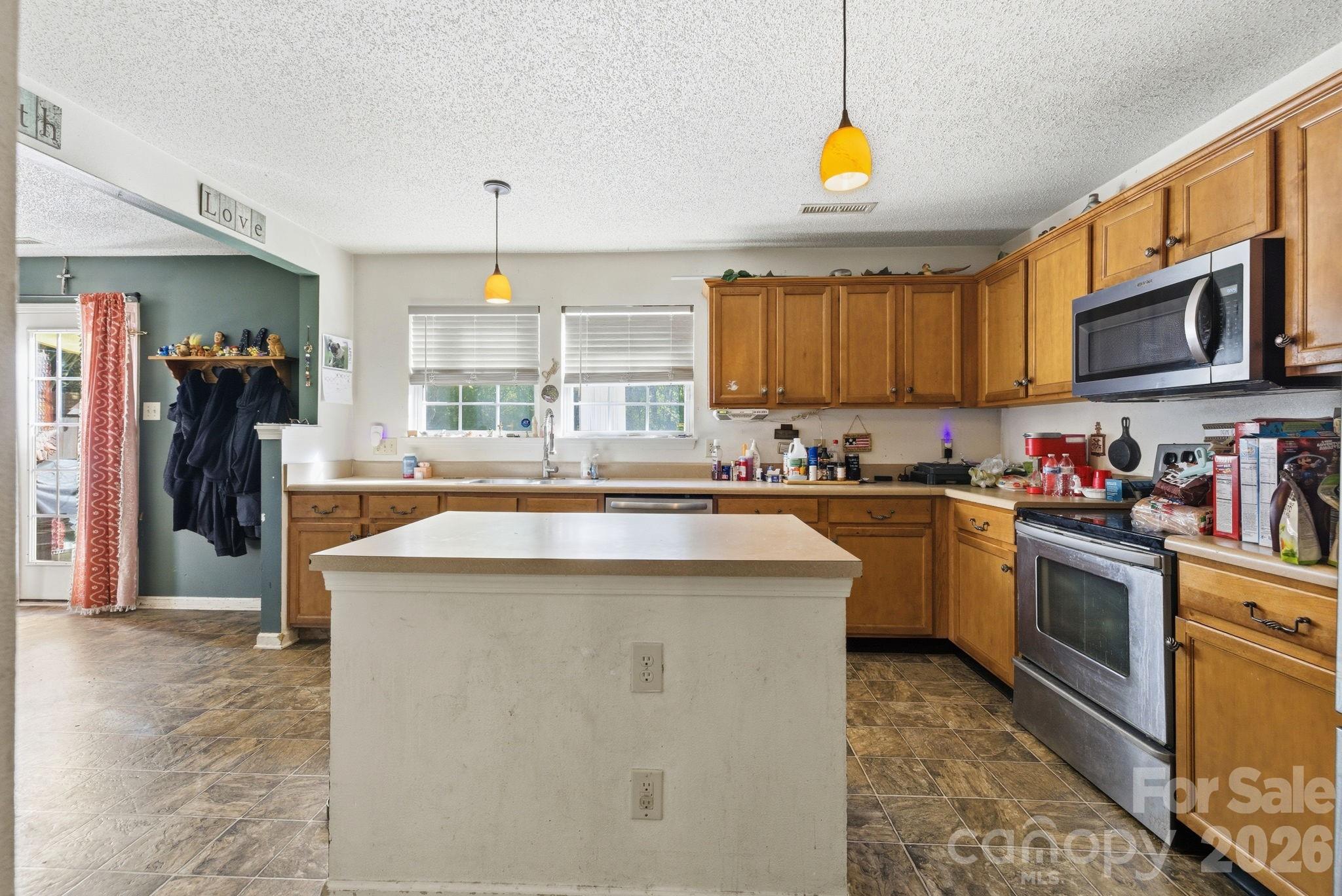 2028 Harrison Park Drive — Waxhaw