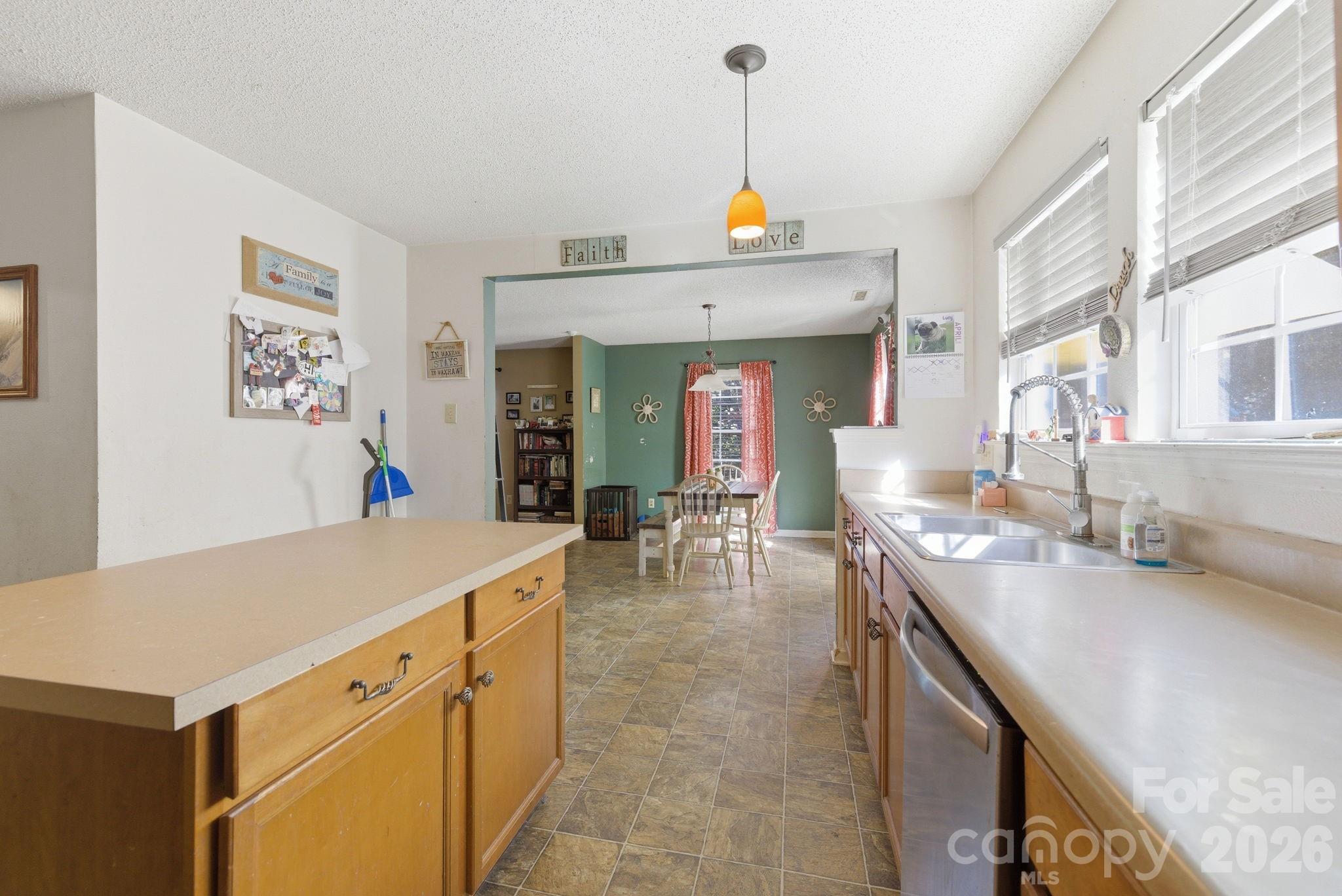 2028 Harrison Park Drive — Waxhaw