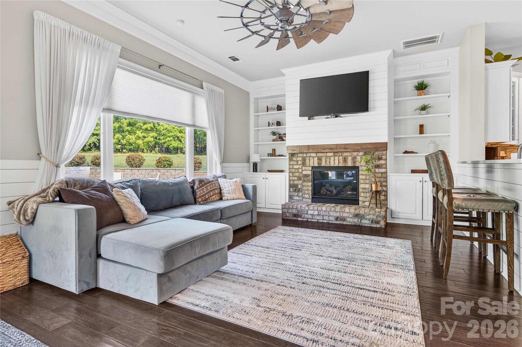121 Leeward Shoals Lane — Mooresville