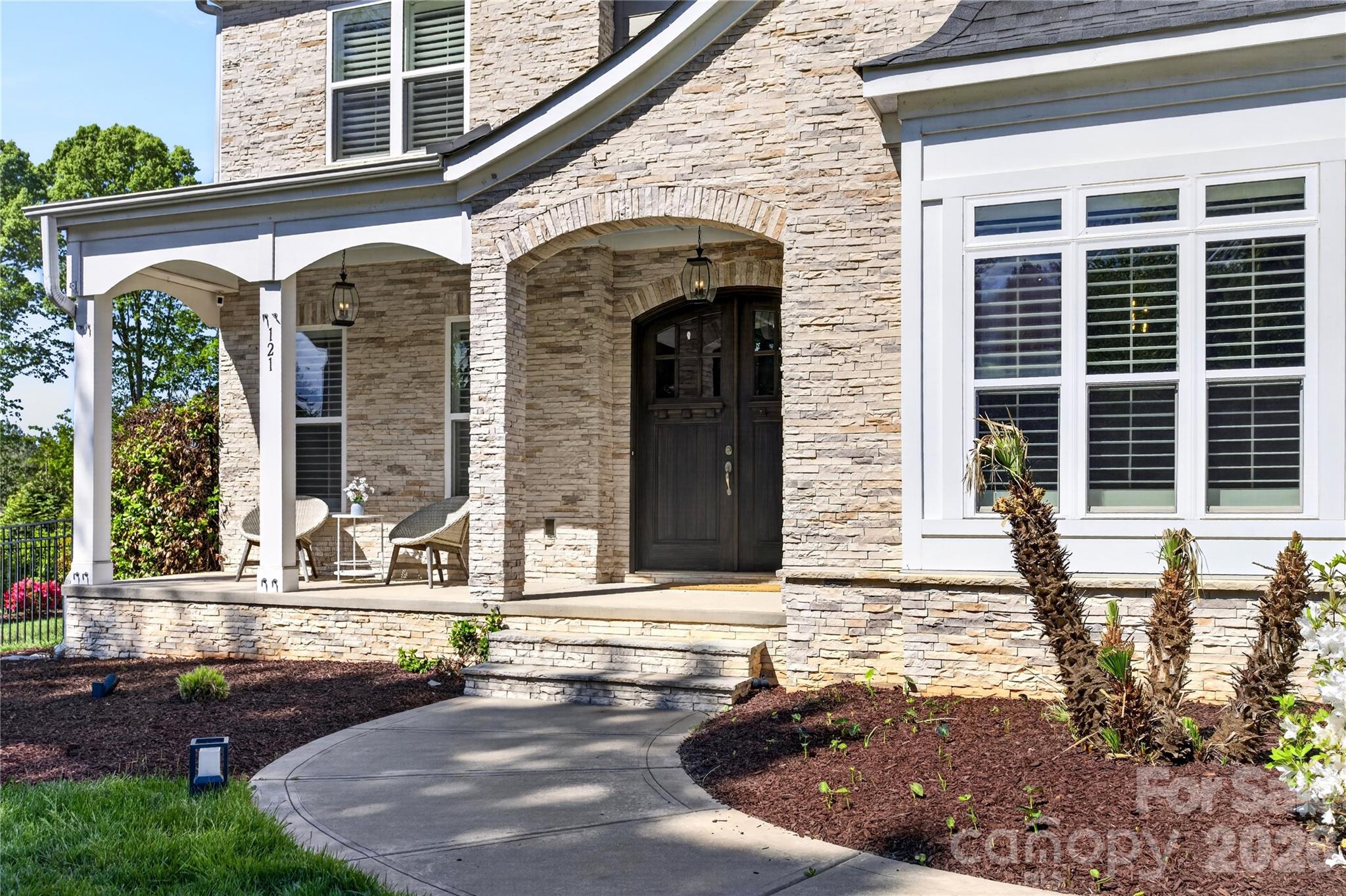 121 Leeward Shoals Lane — Mooresville