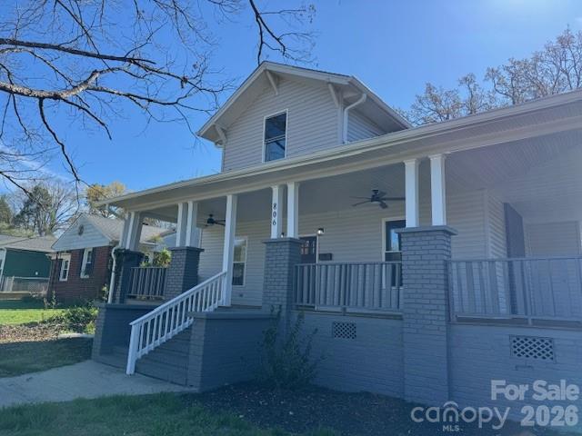806 4th Street Drive NW — Hickory