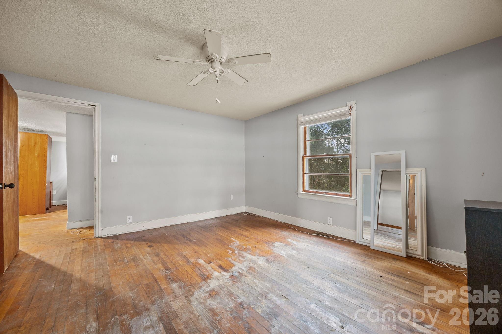 2821 Old Fairground Road — Angier