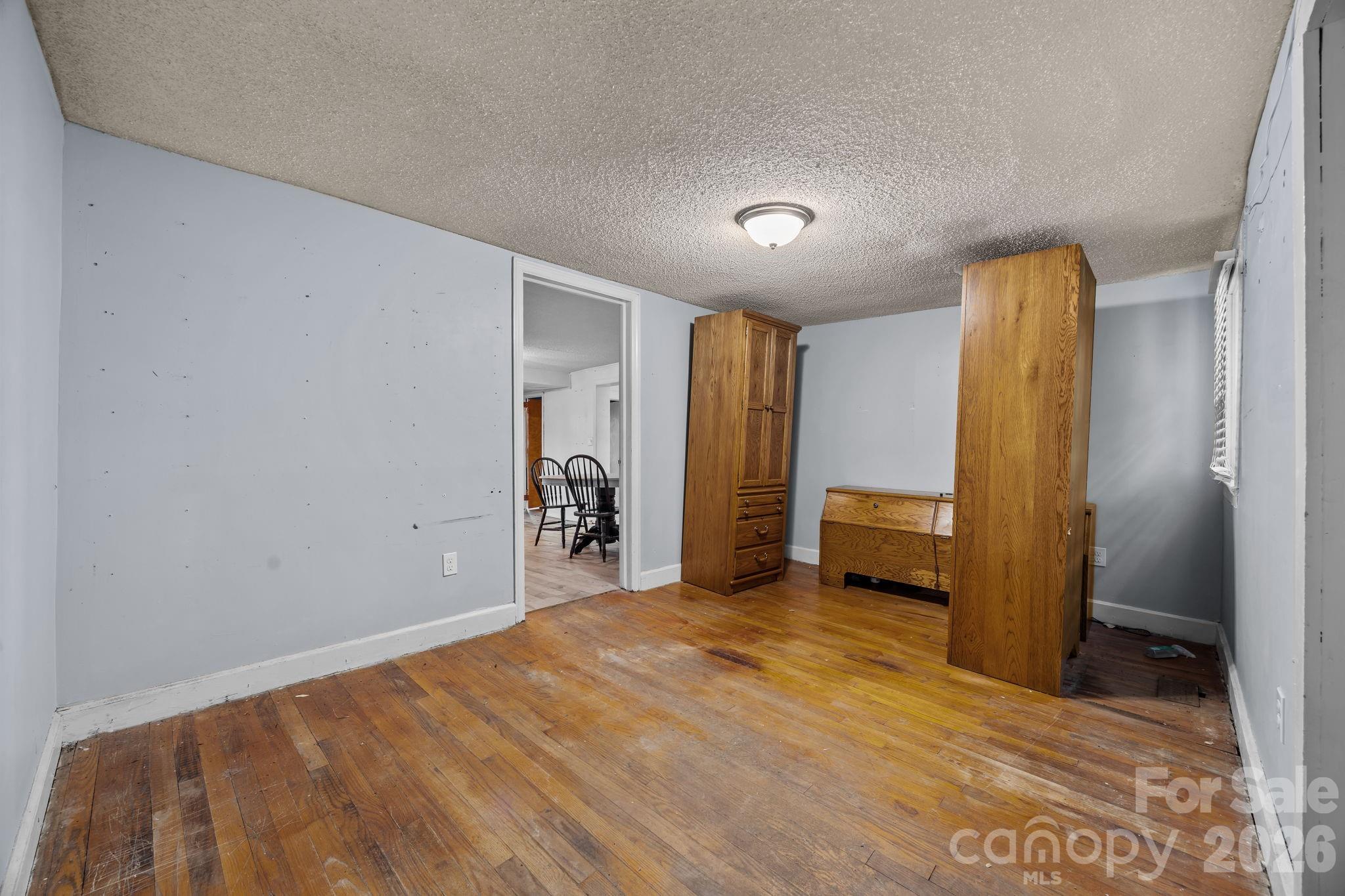 2821 Old Fairground Road — Angier
