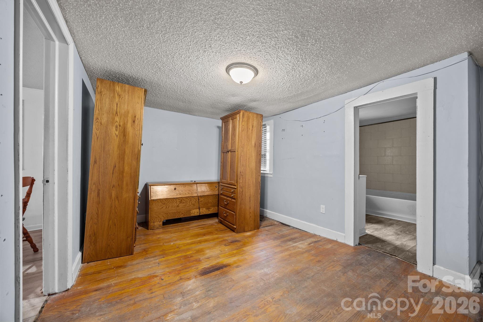 2821 Old Fairground Road — Angier