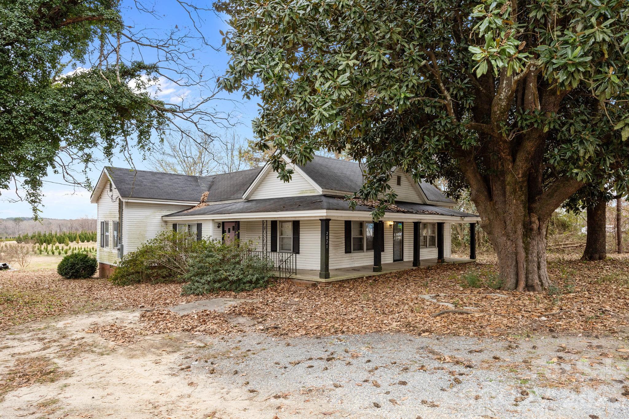 2821 Old Fairground Road — Angier