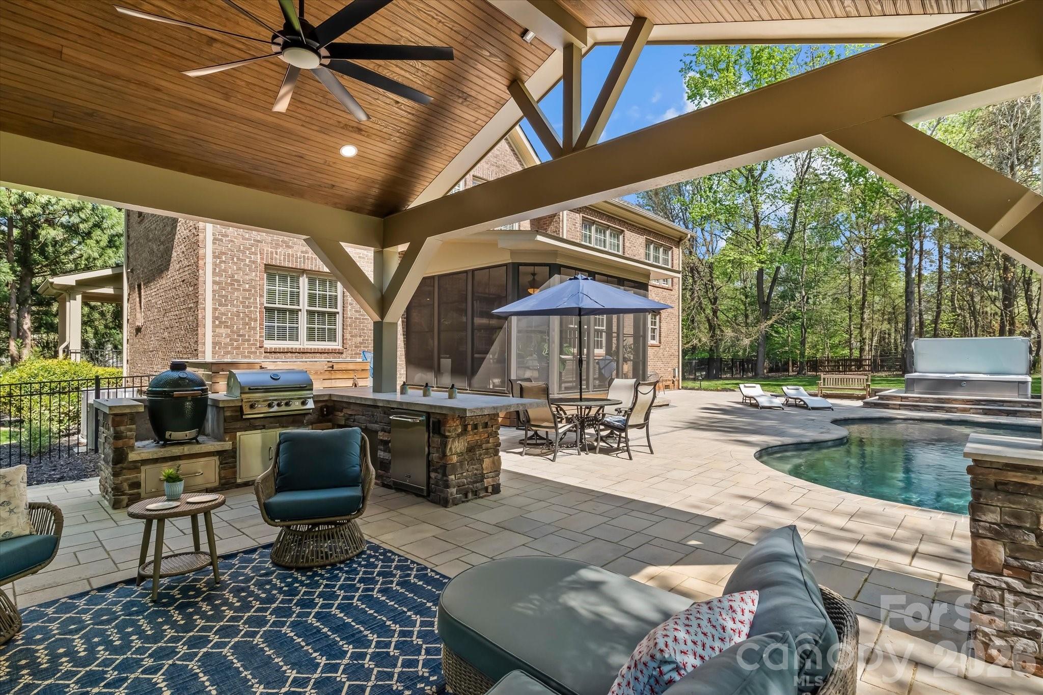 162 E Cold Hollow Farms Drive — Mooresville