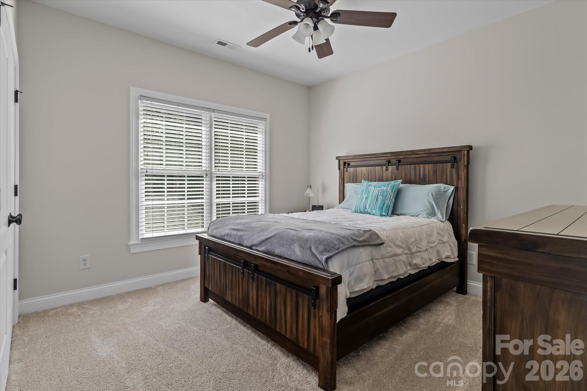 162 E Cold Hollow Farms Drive — Mooresville