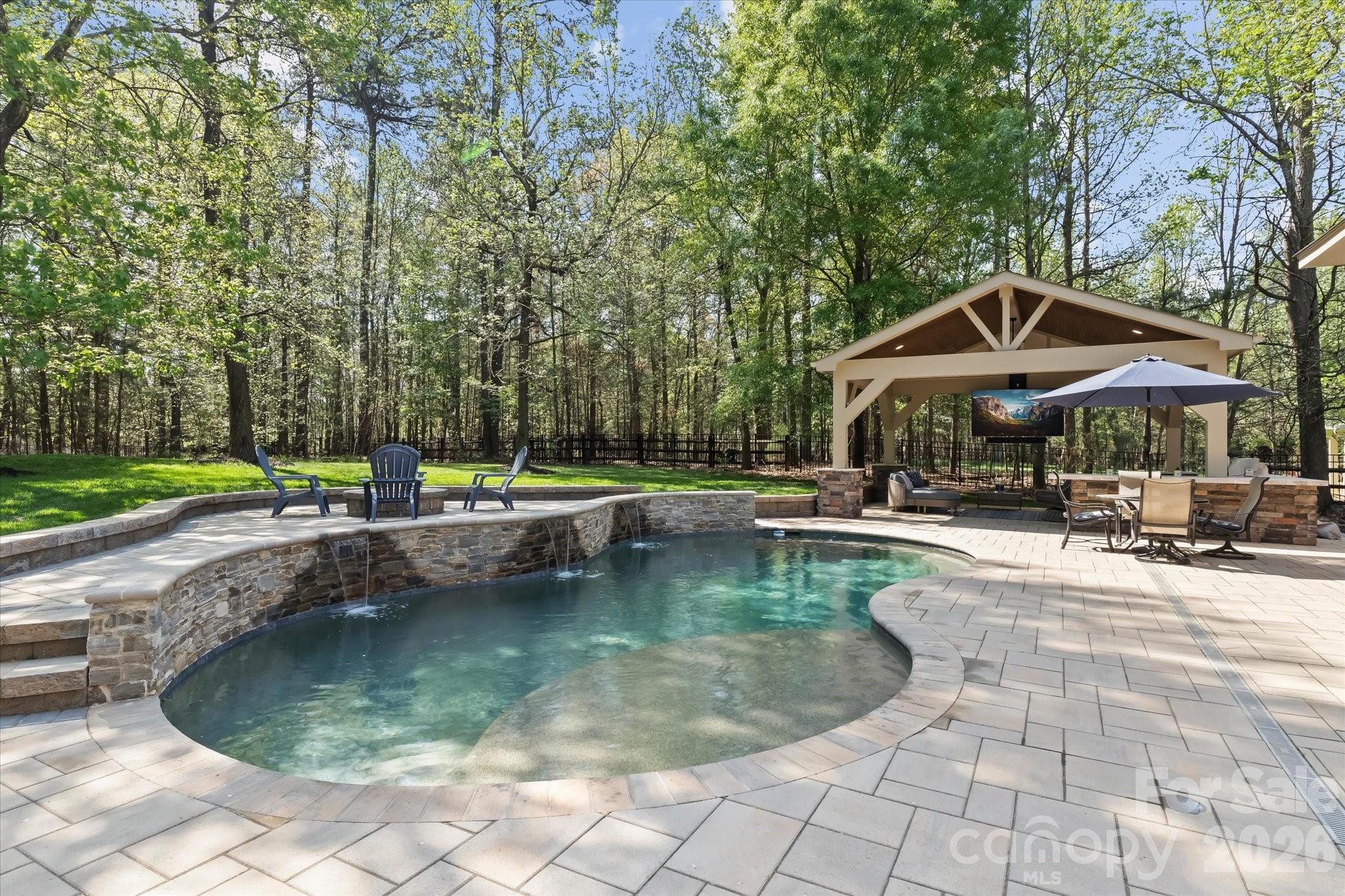 162 E Cold Hollow Farms Drive — Mooresville