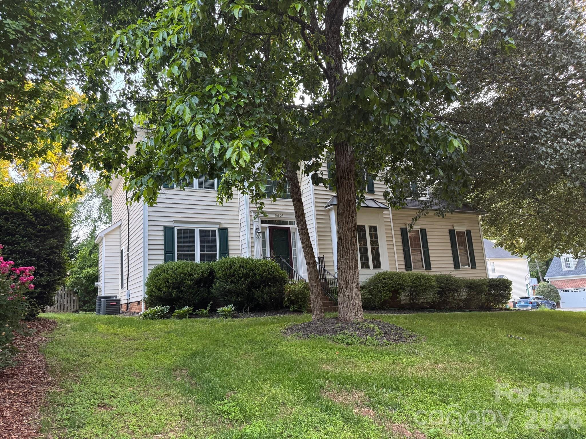 16905 Laureate Road #16 — Huntersville